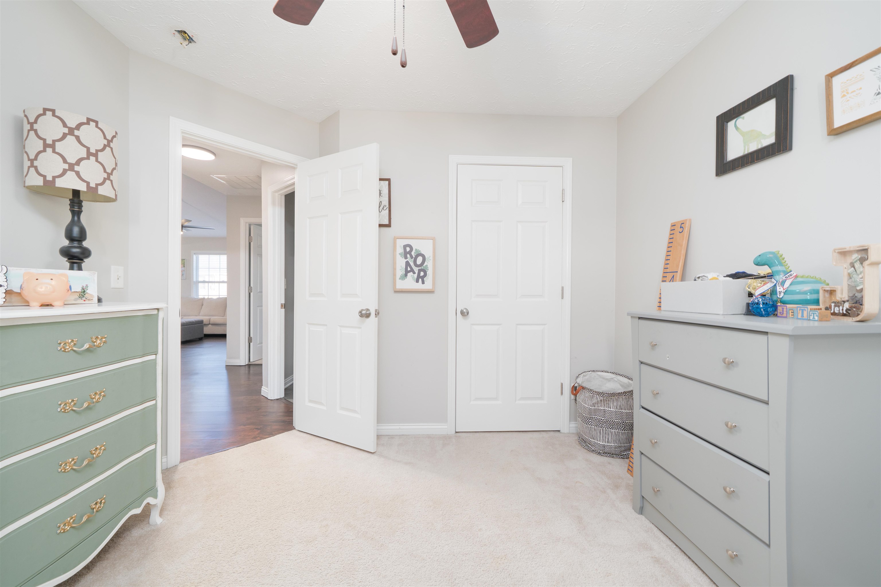 421 Newbury Ct, Owensboro, Kentucky 42301, 3 Bedrooms Bedrooms, ,2 BathroomsBathrooms,Single Family Residence,For Sale,Newbury Ct,93535