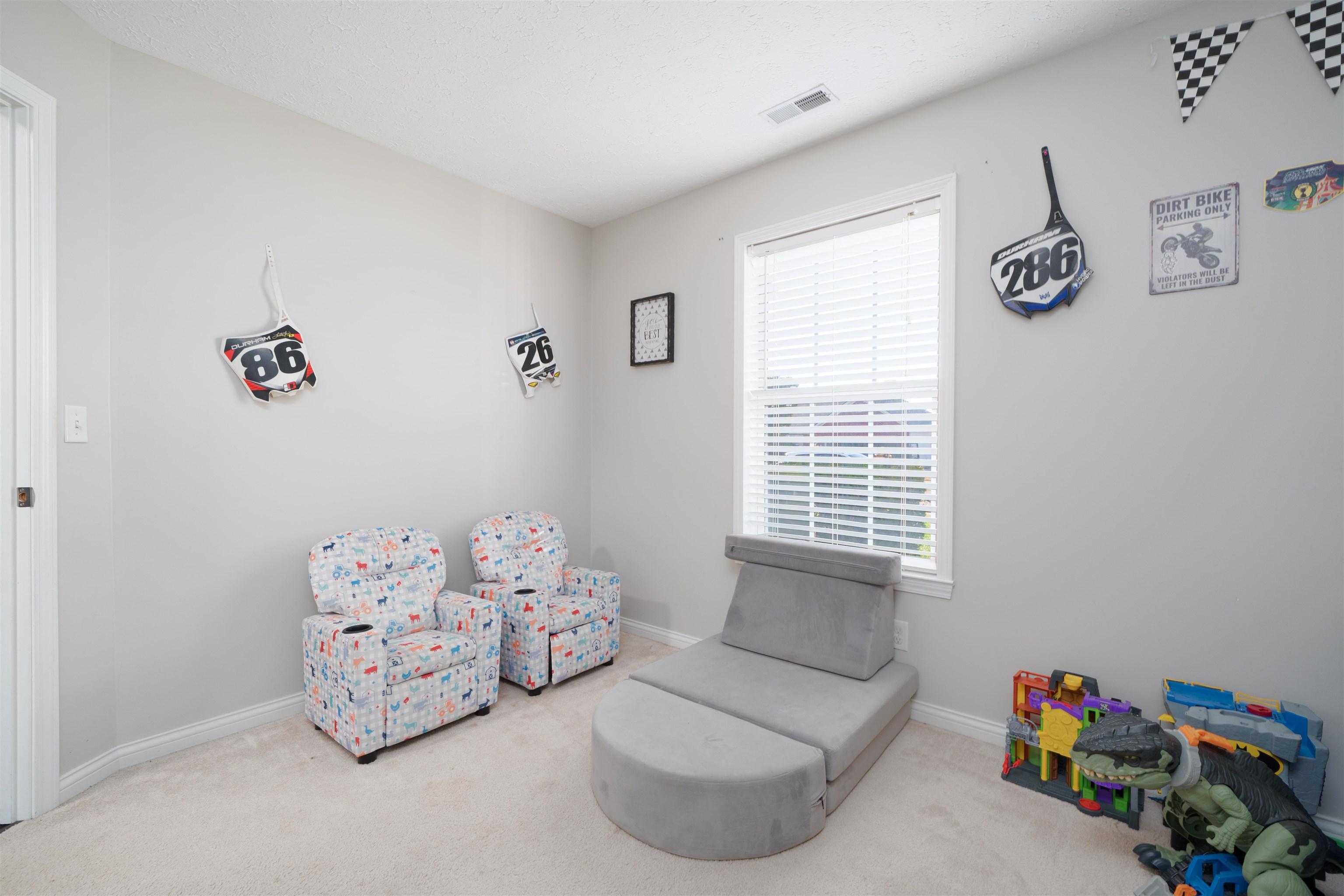 421 Newbury Ct, Owensboro, Kentucky 42301, 3 Bedrooms Bedrooms, ,2 BathroomsBathrooms,Single Family Residence,For Sale,Newbury Ct,93535