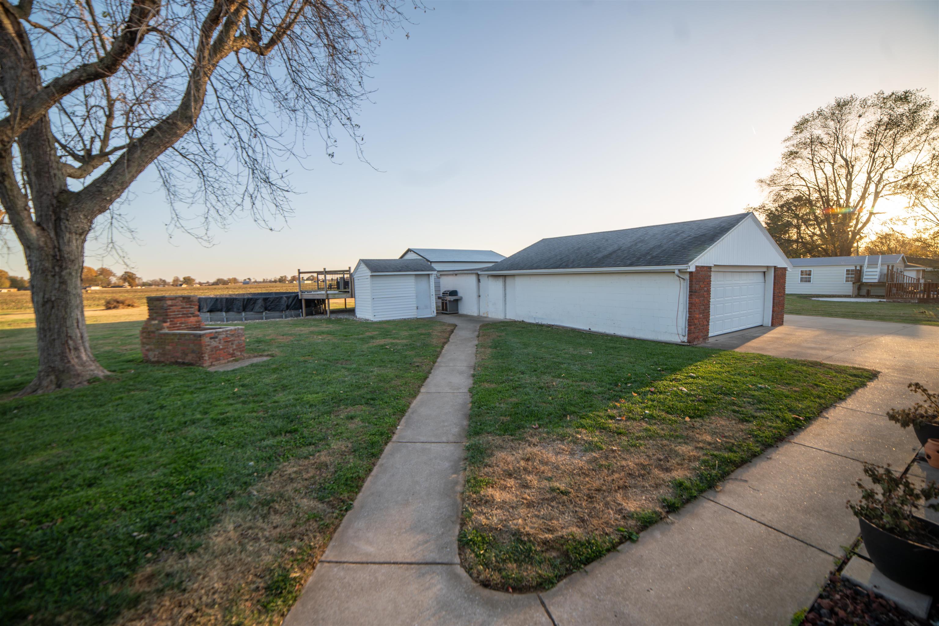 6884 HWY 56, Owensboro, Kentucky 42301, 3 Bedrooms Bedrooms, ,1 BathroomBathrooms,Single Family Residence,For Sale,HWY 56,93536