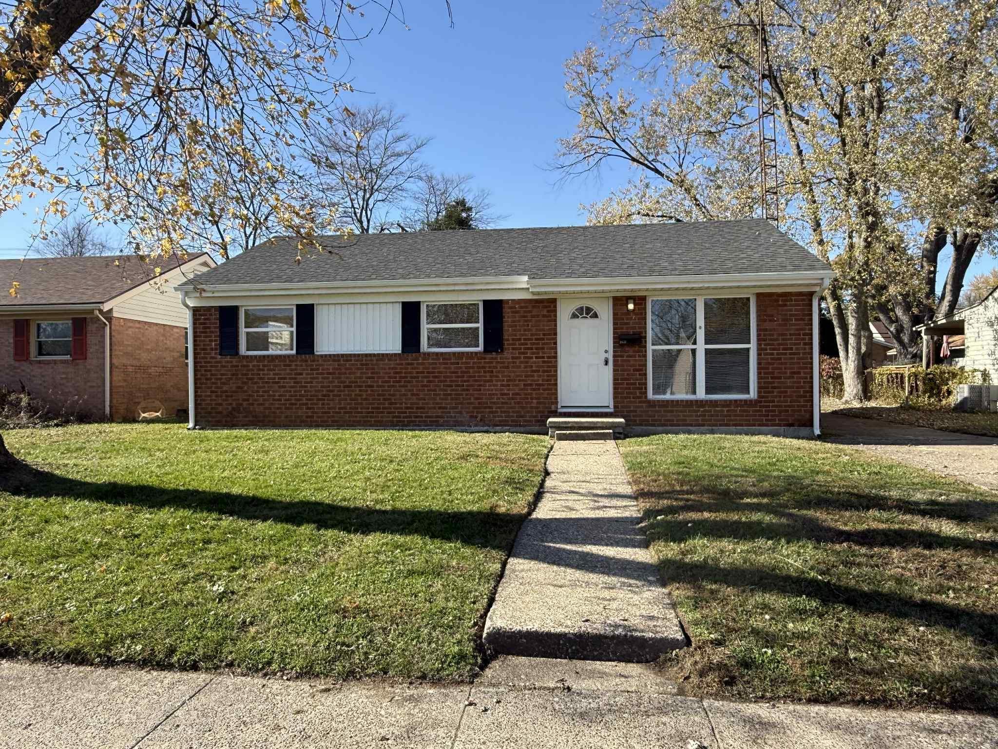 3832 Jefferson St, Owensboro, Kentucky 42303-7209, 3 Bedrooms Bedrooms, ,1 BathroomBathrooms,Single Family Residence,For Sale,Jefferson St,93538