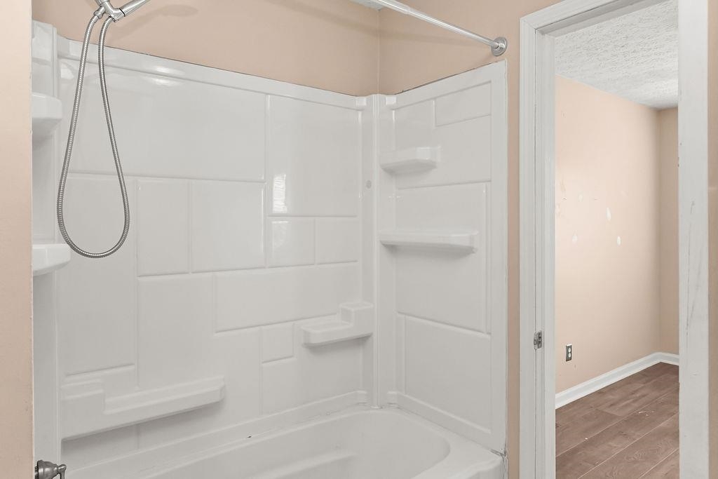 2545 Lake Pointe, Owensboro, Kentucky 42301, 2 Bedrooms Bedrooms, ,1 BathroomBathrooms,Single Family Residence,For Sale,Lake Pointe,93541