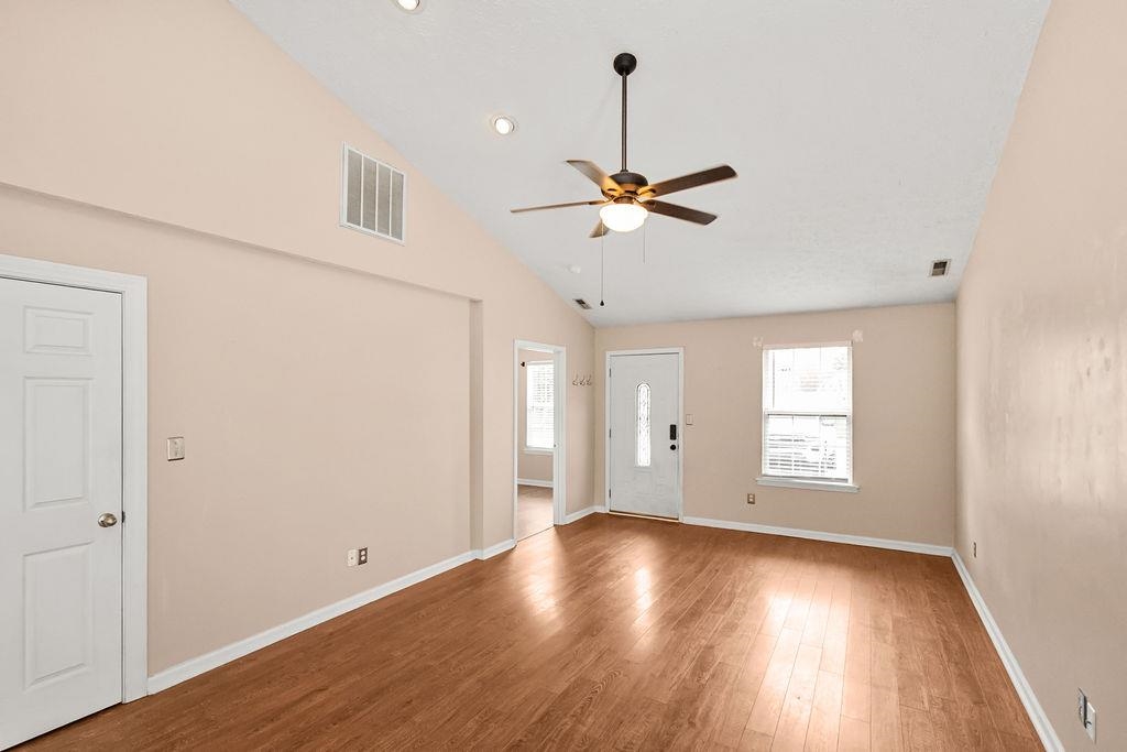 2545 Lake Pointe, Owensboro, Kentucky 42301, 2 Bedrooms Bedrooms, ,1 BathroomBathrooms,Single Family Residence,For Sale,Lake Pointe,93541