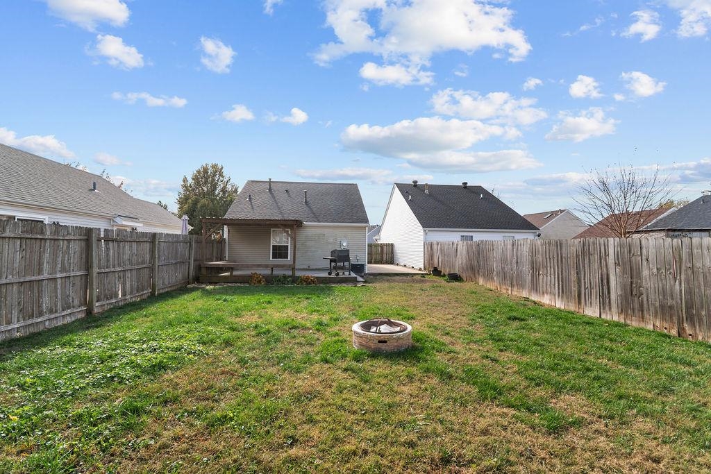 2545 Lake Pointe, Owensboro, Kentucky 42301, 2 Bedrooms Bedrooms, ,1 BathroomBathrooms,Single Family Residence,For Sale,Lake Pointe,93541