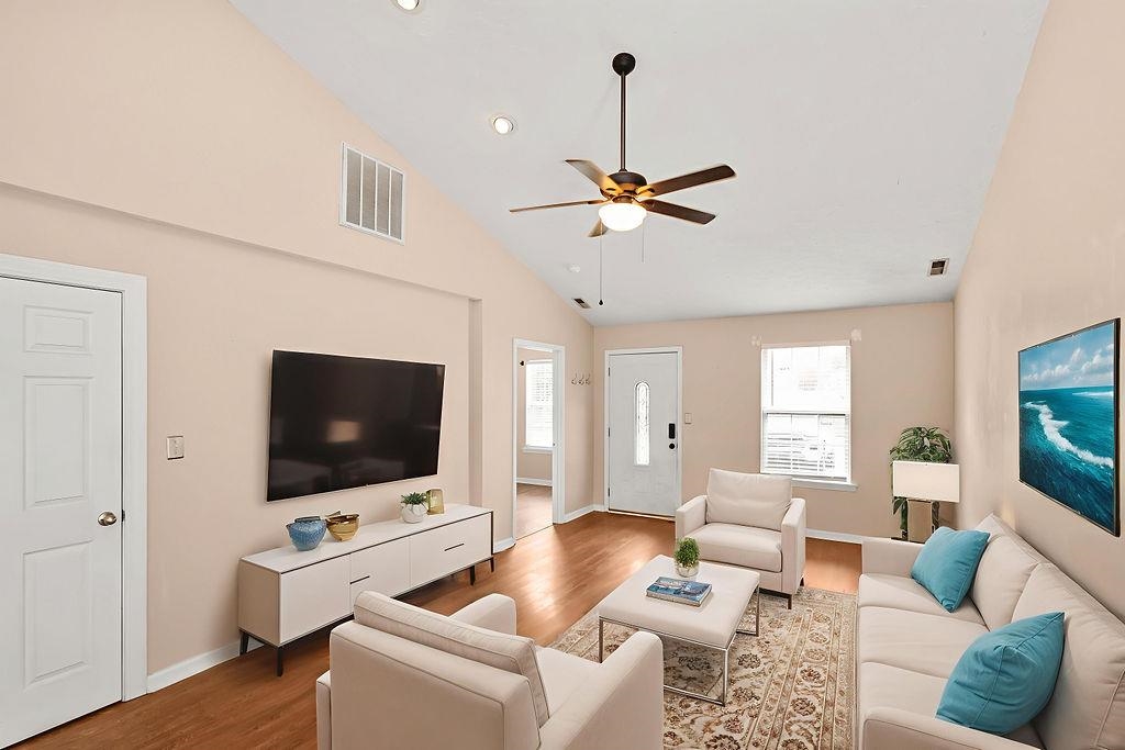 2545 Lake Pointe, Owensboro, Kentucky 42301, 2 Bedrooms Bedrooms, ,1 BathroomBathrooms,Single Family Residence,For Sale,Lake Pointe,93541