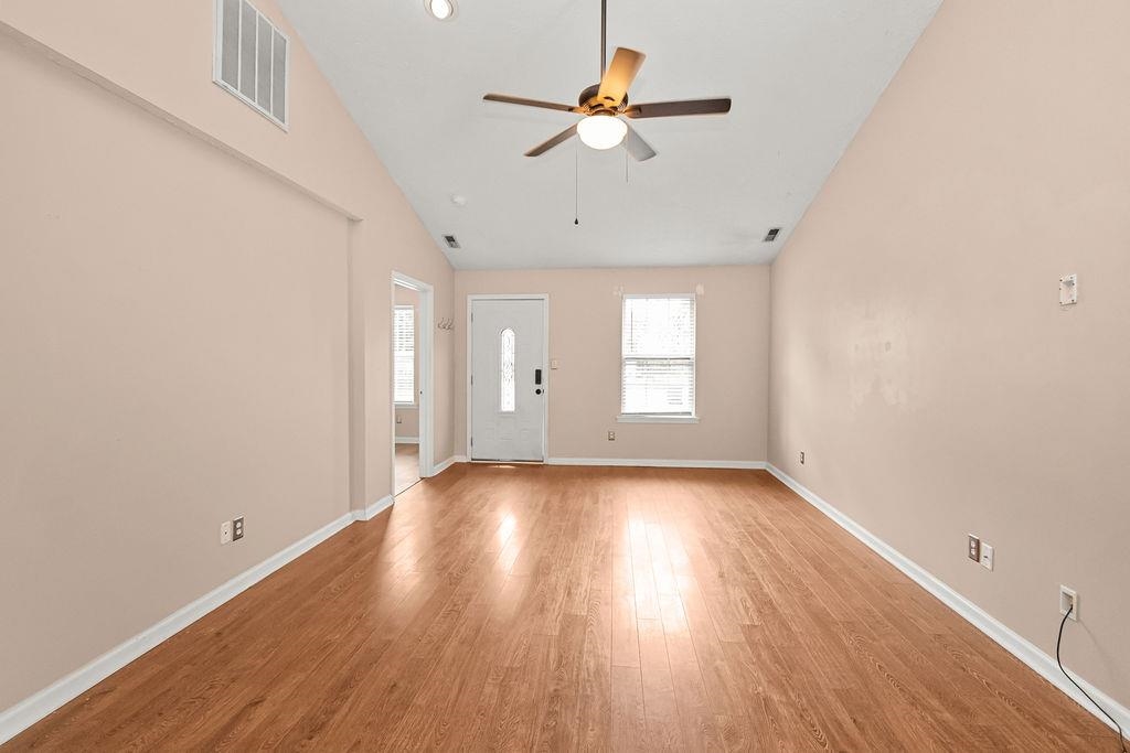 2545 Lake Pointe, Owensboro, Kentucky 42301, 2 Bedrooms Bedrooms, ,1 BathroomBathrooms,Single Family Residence,For Sale,Lake Pointe,93541