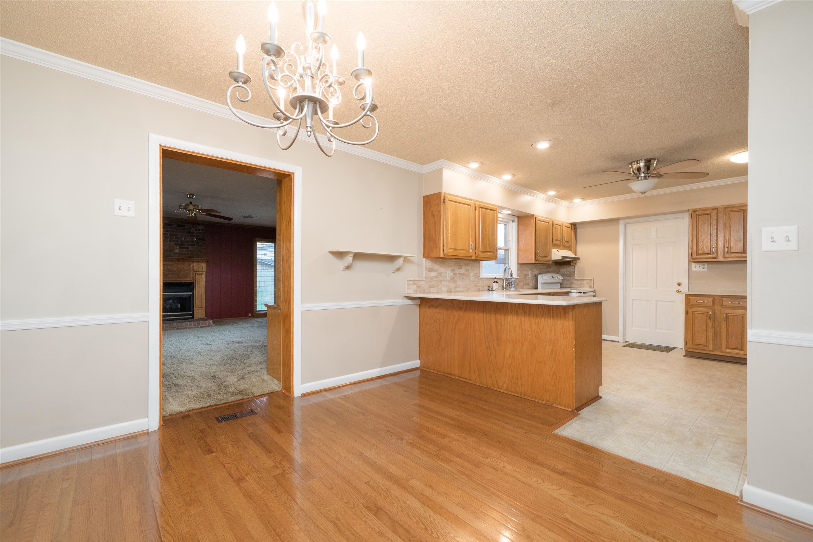 2211 Iron Leige Court, Owensboro, Kentucky 42301, 3 Bedrooms Bedrooms, ,2 BathroomsBathrooms,Single Family Residence,For Sale,Iron Leige Court,93544