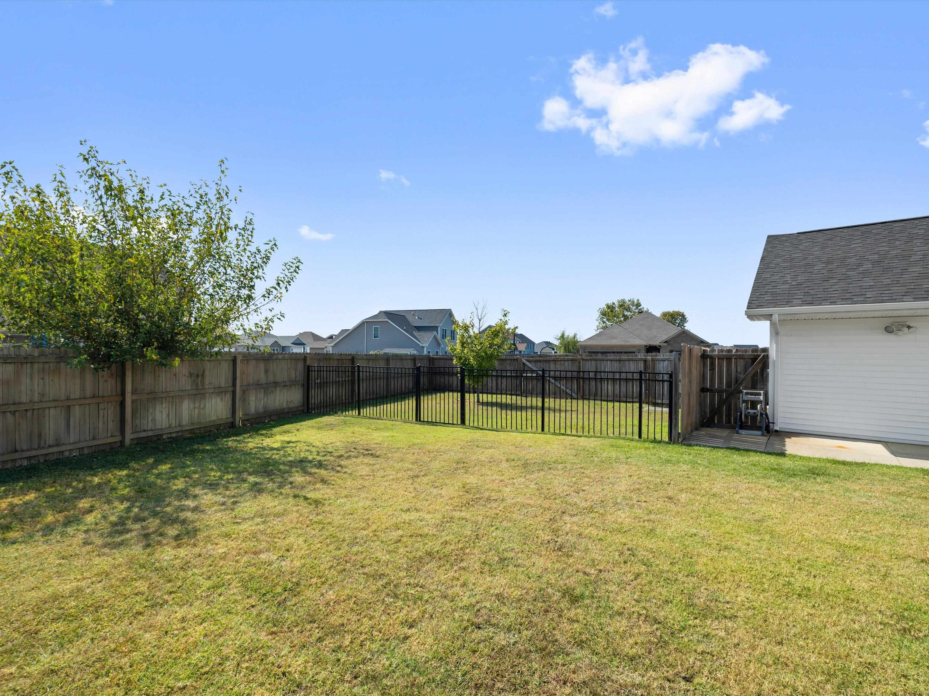 5303 Trifecta Place, Owensboro, Kentucky 42301, 5 Bedrooms Bedrooms, ,2 BathroomsBathrooms,Single Family Residence,For Sale,Trifecta Place,93549