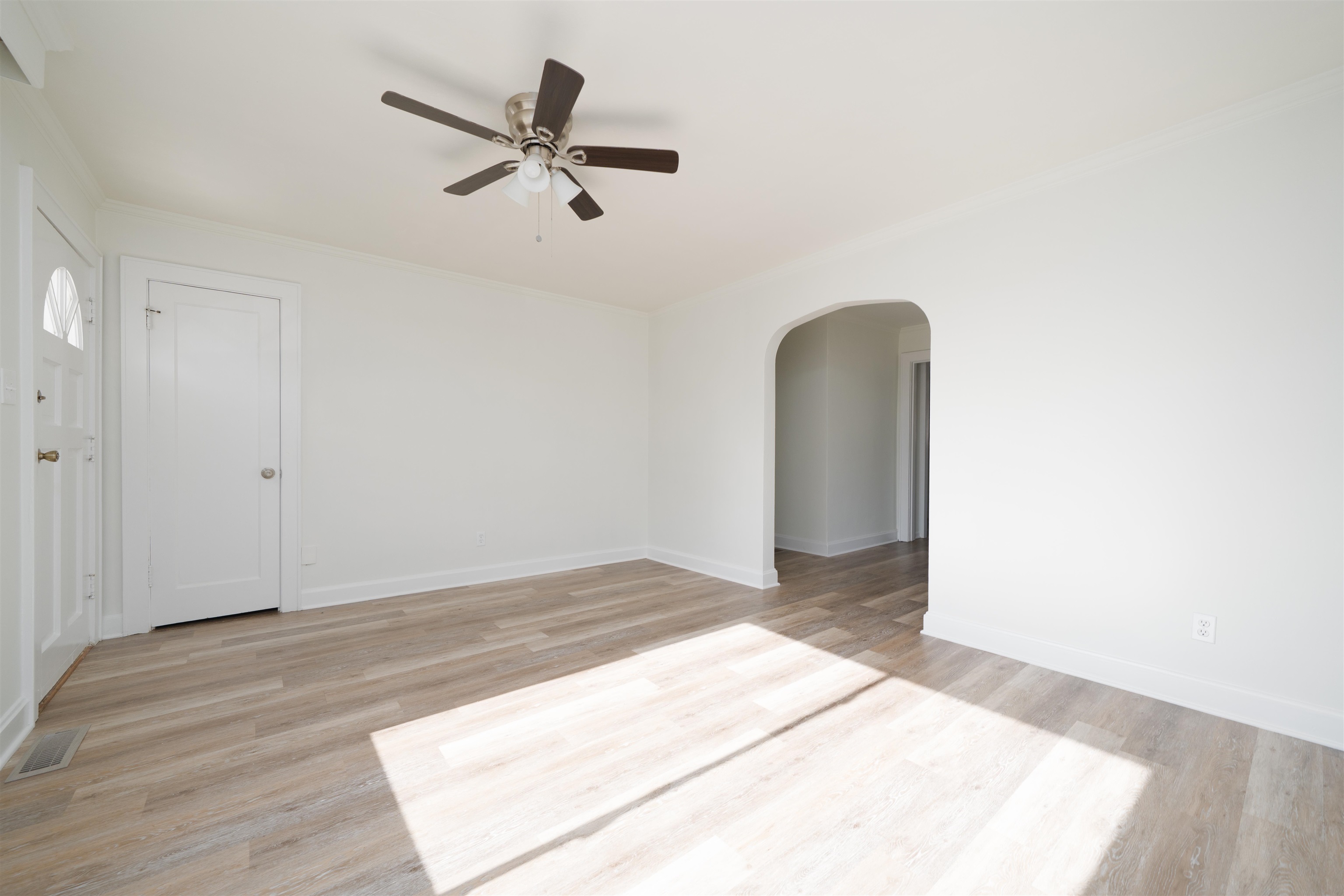 311 22nd Street, Owensboro, Kentucky 42303, 3 Bedrooms Bedrooms, ,2 BathroomsBathrooms,Single Family Residence,For Sale,22nd Street,93551