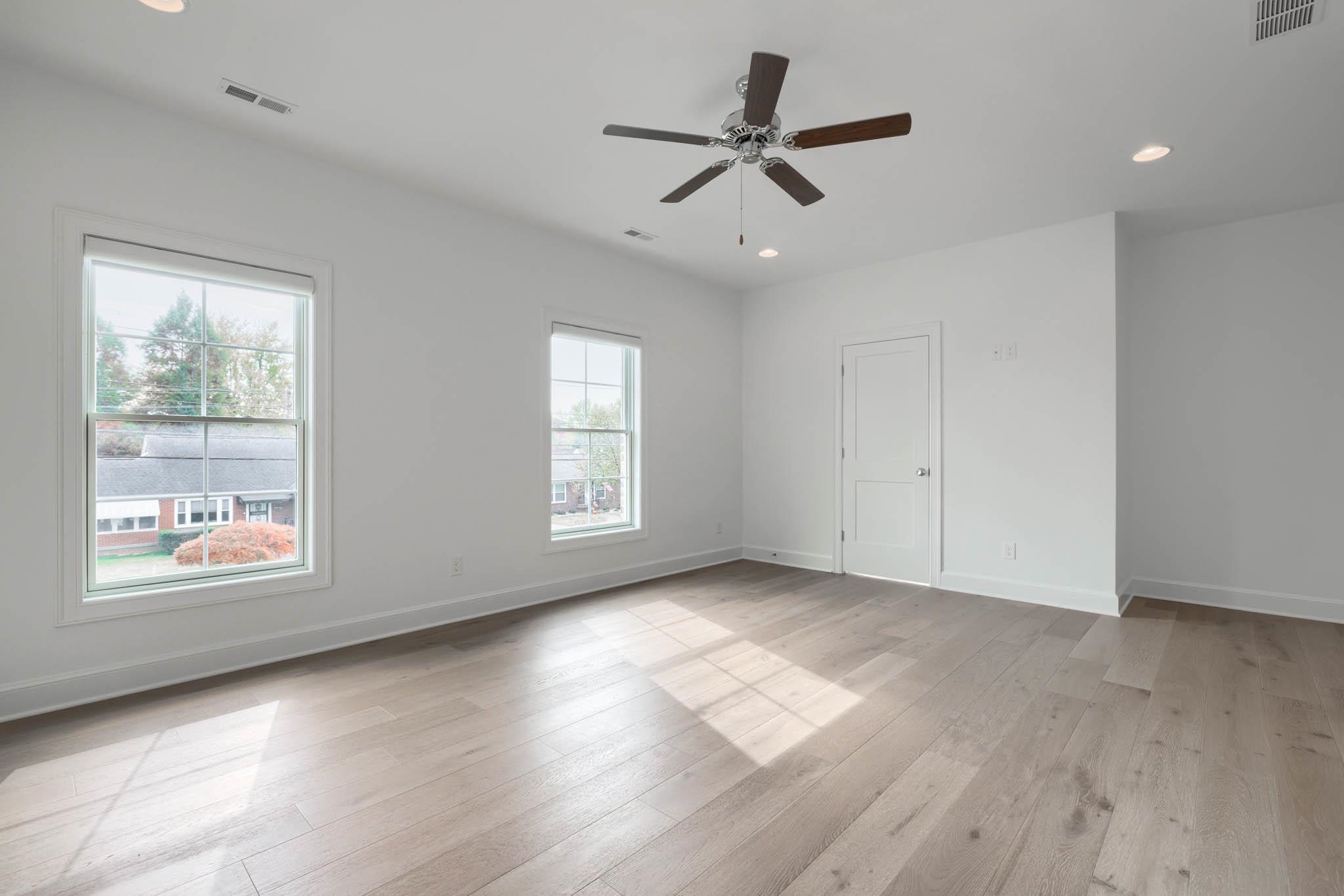 1053 Hill Ave, Owensboro, Kentucky 42301, 3 Bedrooms Bedrooms, ,2 BathroomsBathrooms,Single Family Residence,For Sale,Hill Ave,93552