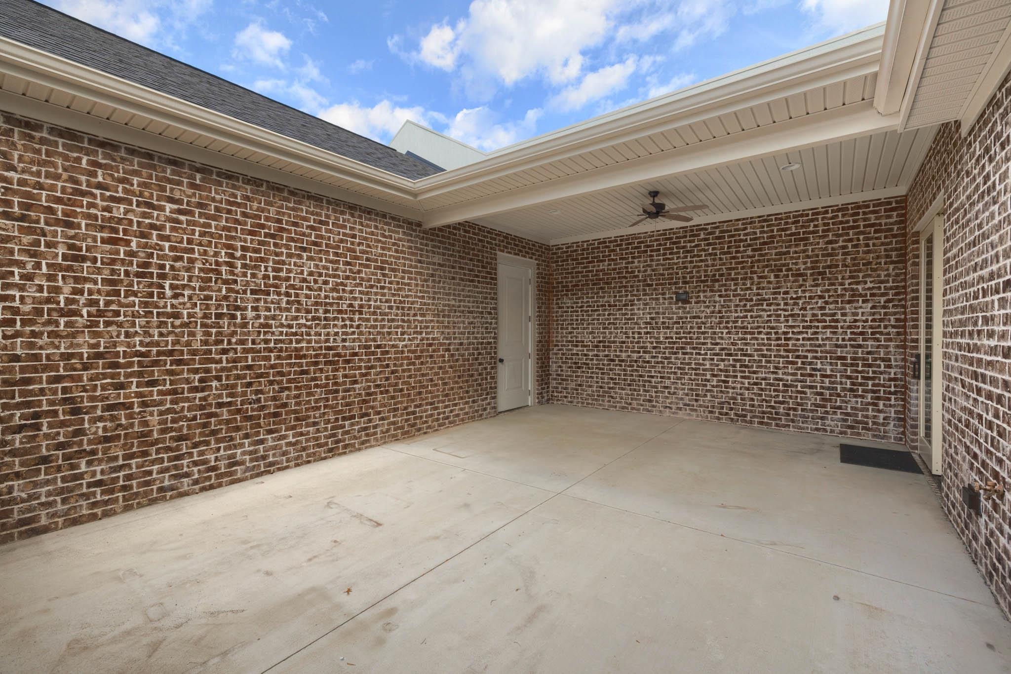 1053 Hill Ave, Owensboro, Kentucky 42301, 3 Bedrooms Bedrooms, ,2 BathroomsBathrooms,Single Family Residence,For Sale,Hill Ave,93552