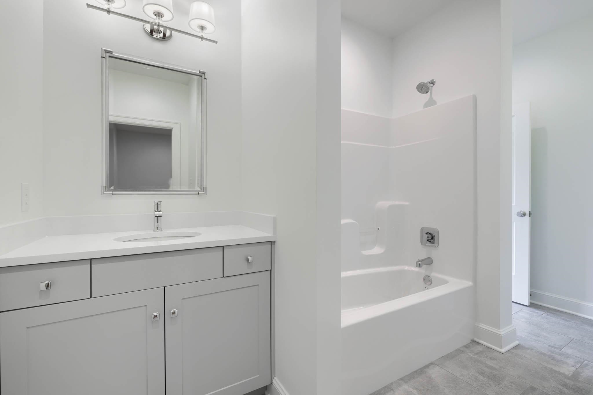 1053 Hill Ave, Owensboro, Kentucky 42301, 3 Bedrooms Bedrooms, ,2 BathroomsBathrooms,Condominium,For Sale,Hill Ave,93553