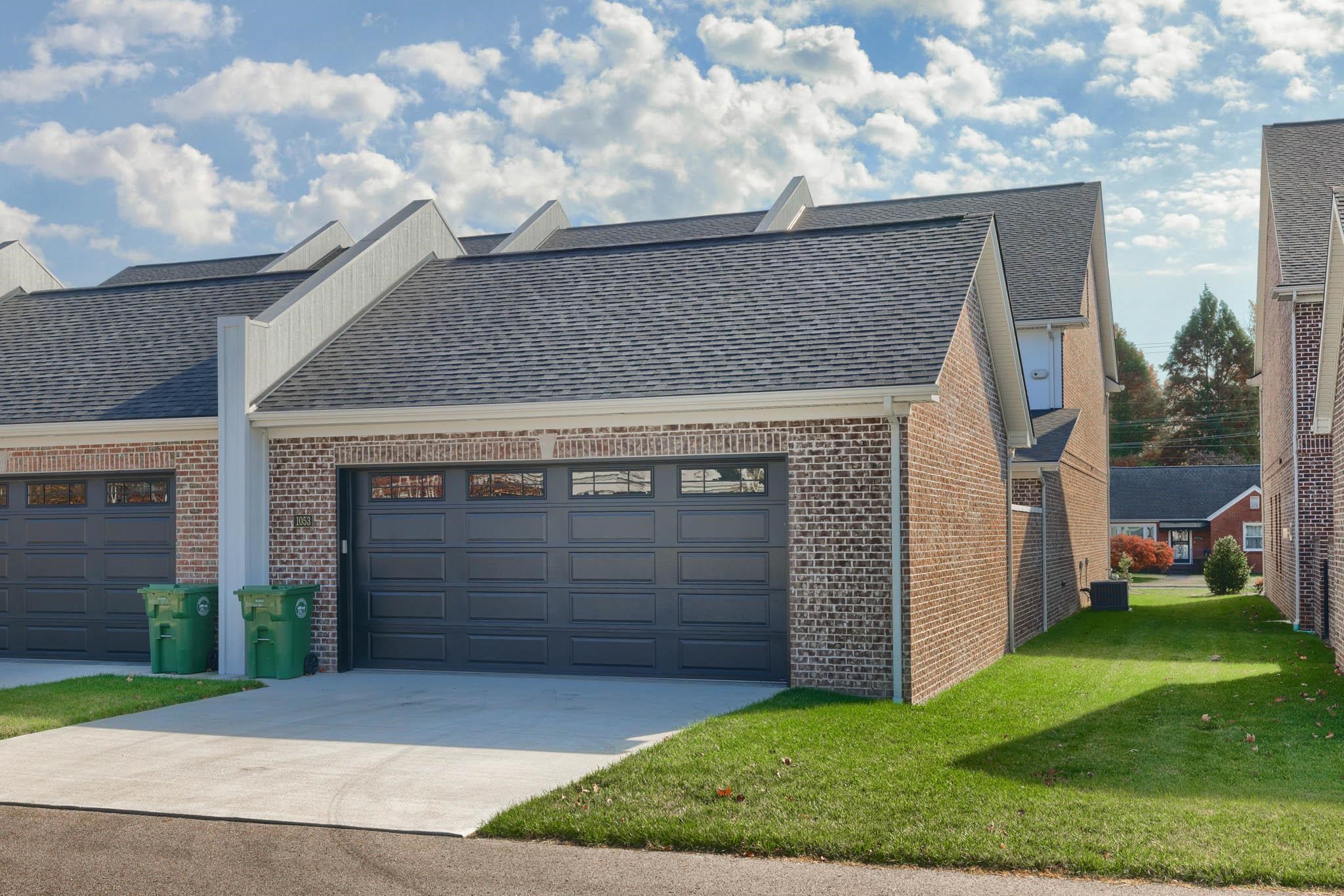 1053 Hill Ave, Owensboro, Kentucky 42301, 3 Bedrooms Bedrooms, ,2 BathroomsBathrooms,Condominium,For Sale,Hill Ave,93553