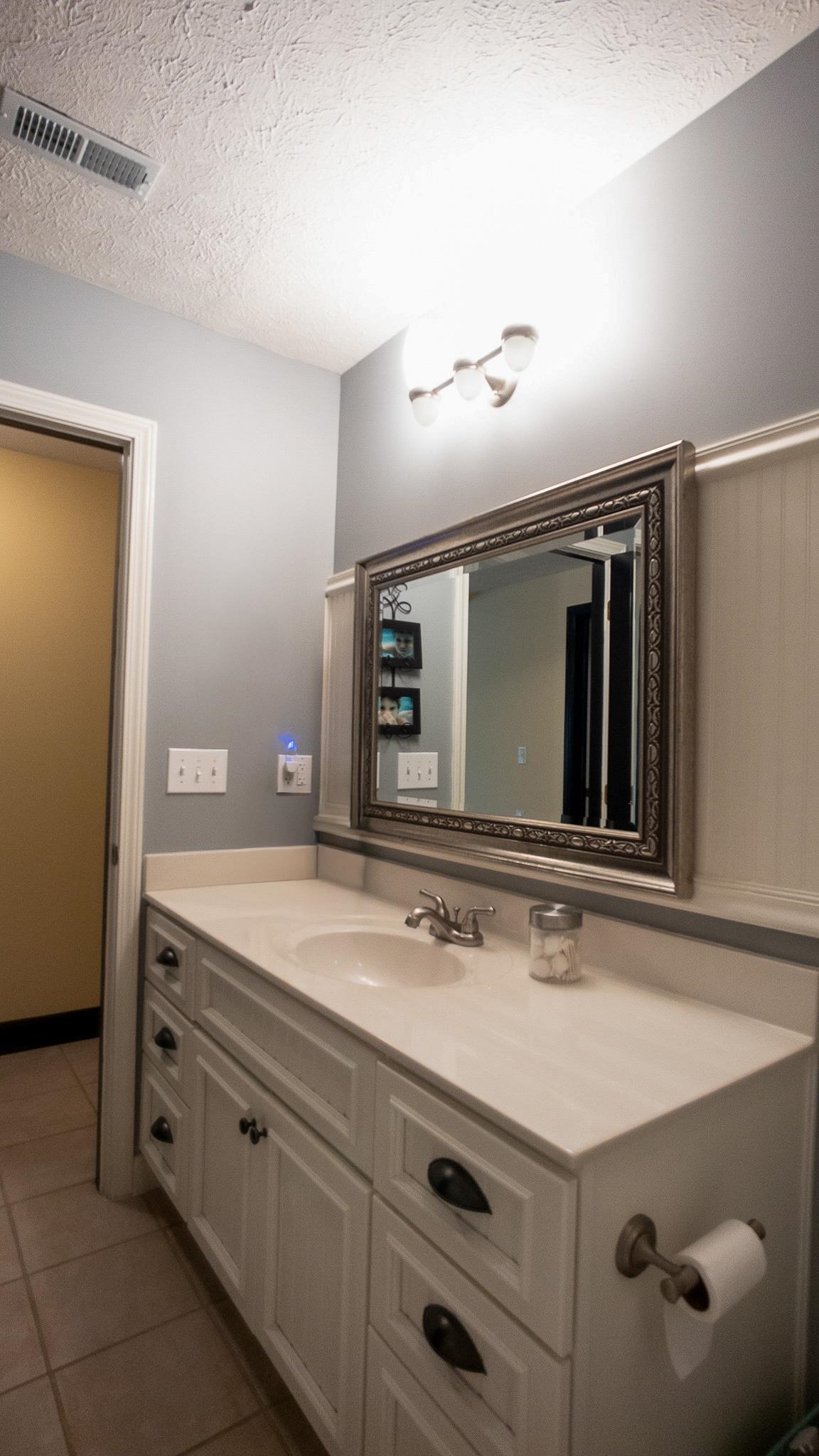 800 Patriots Landing Ln., Falls of Rough, Kentucky 40119-7560, 4 Bedrooms Bedrooms, ,4 BathroomsBathrooms,Single Family Residence,For Sale,Patriots Landing Ln.,93554