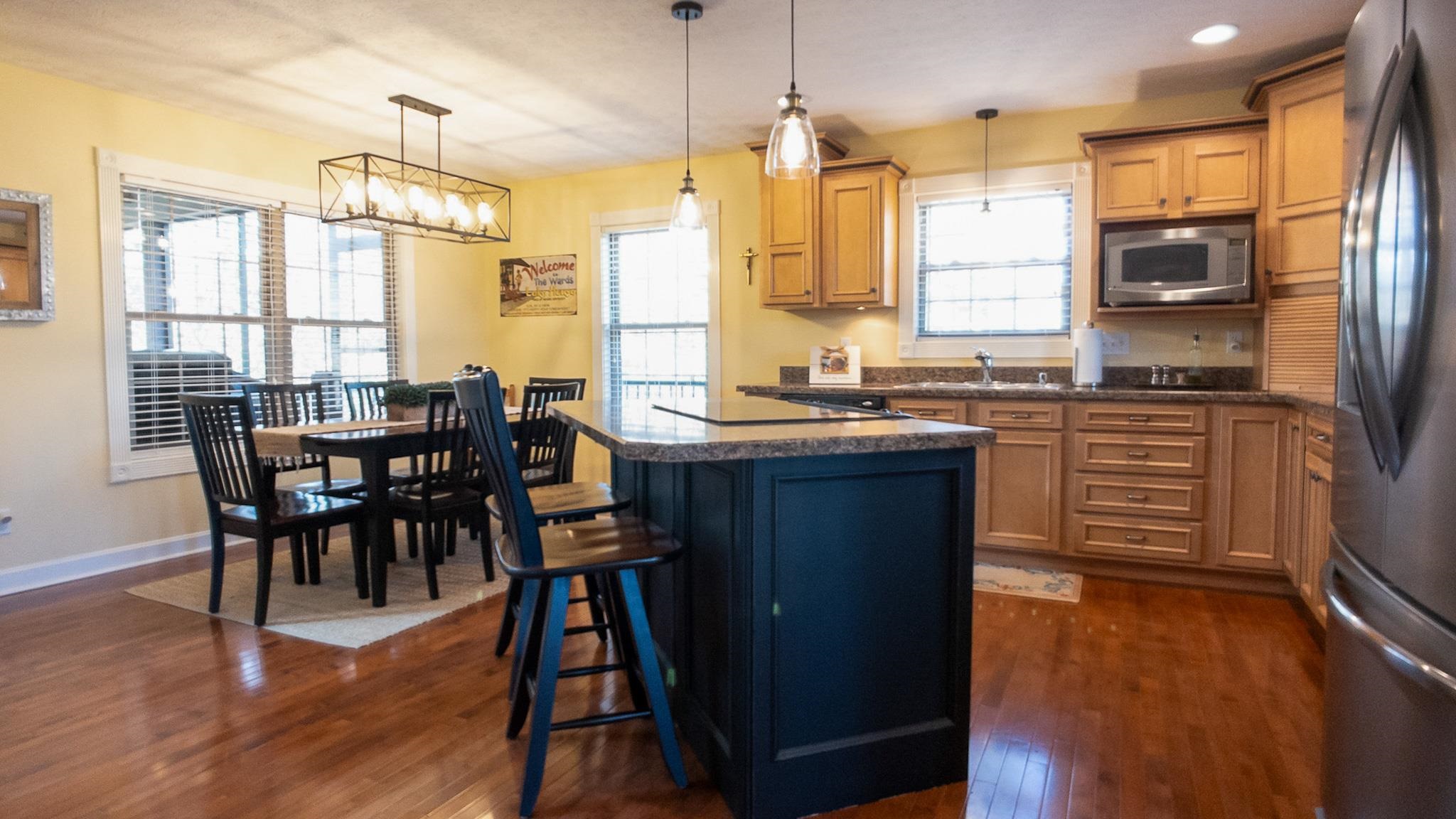 800 Patriots Landing Ln., Falls of Rough, Kentucky 40119-7560, 4 Bedrooms Bedrooms, ,4 BathroomsBathrooms,Single Family Residence,For Sale,Patriots Landing Ln.,93554