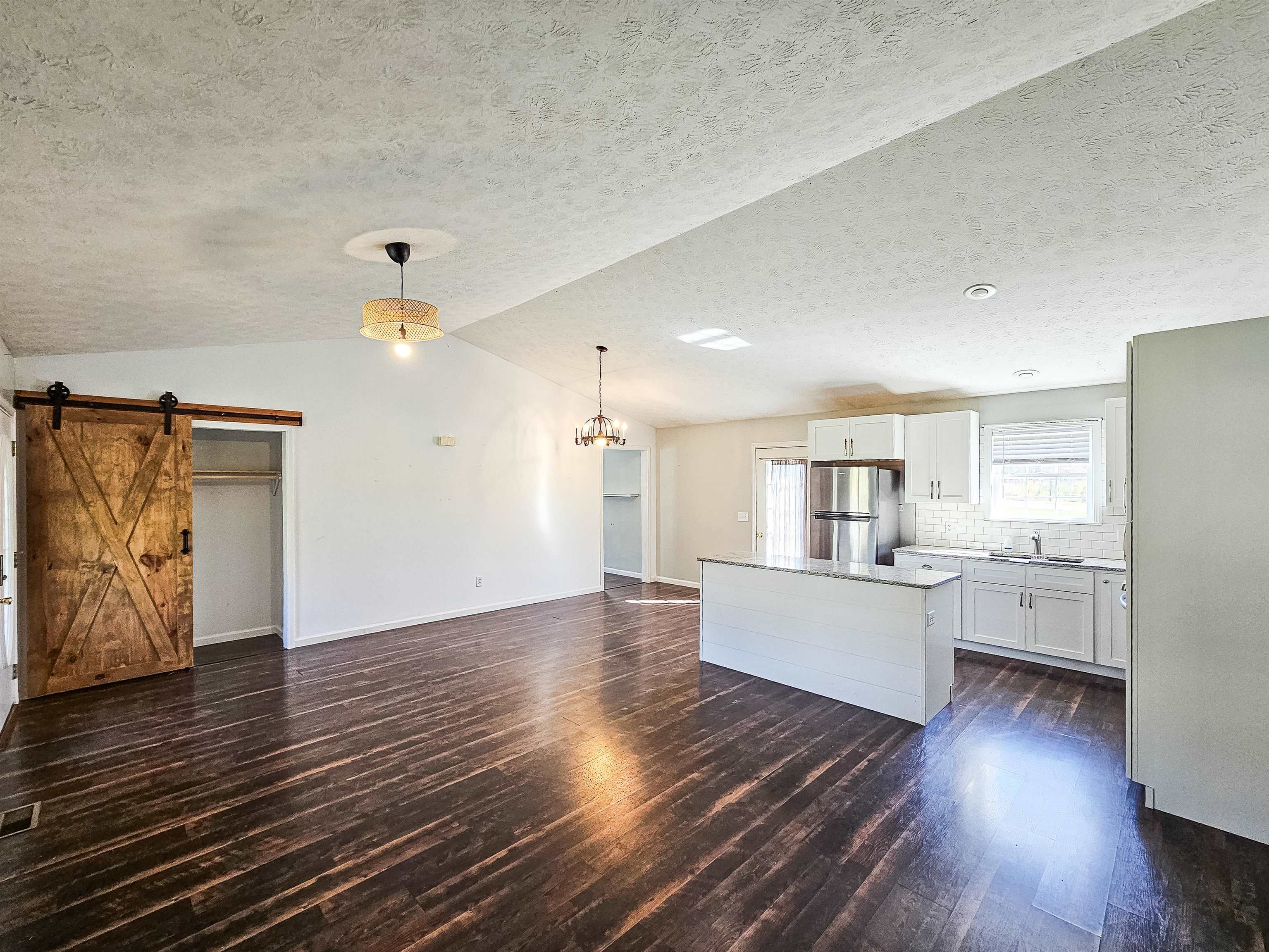 221 Matilda Lane, Hartford, Kentucky 42347, 4 Bedrooms Bedrooms, ,2 BathroomsBathrooms,Single Family Residence,For Sale,Matilda Lane,93556