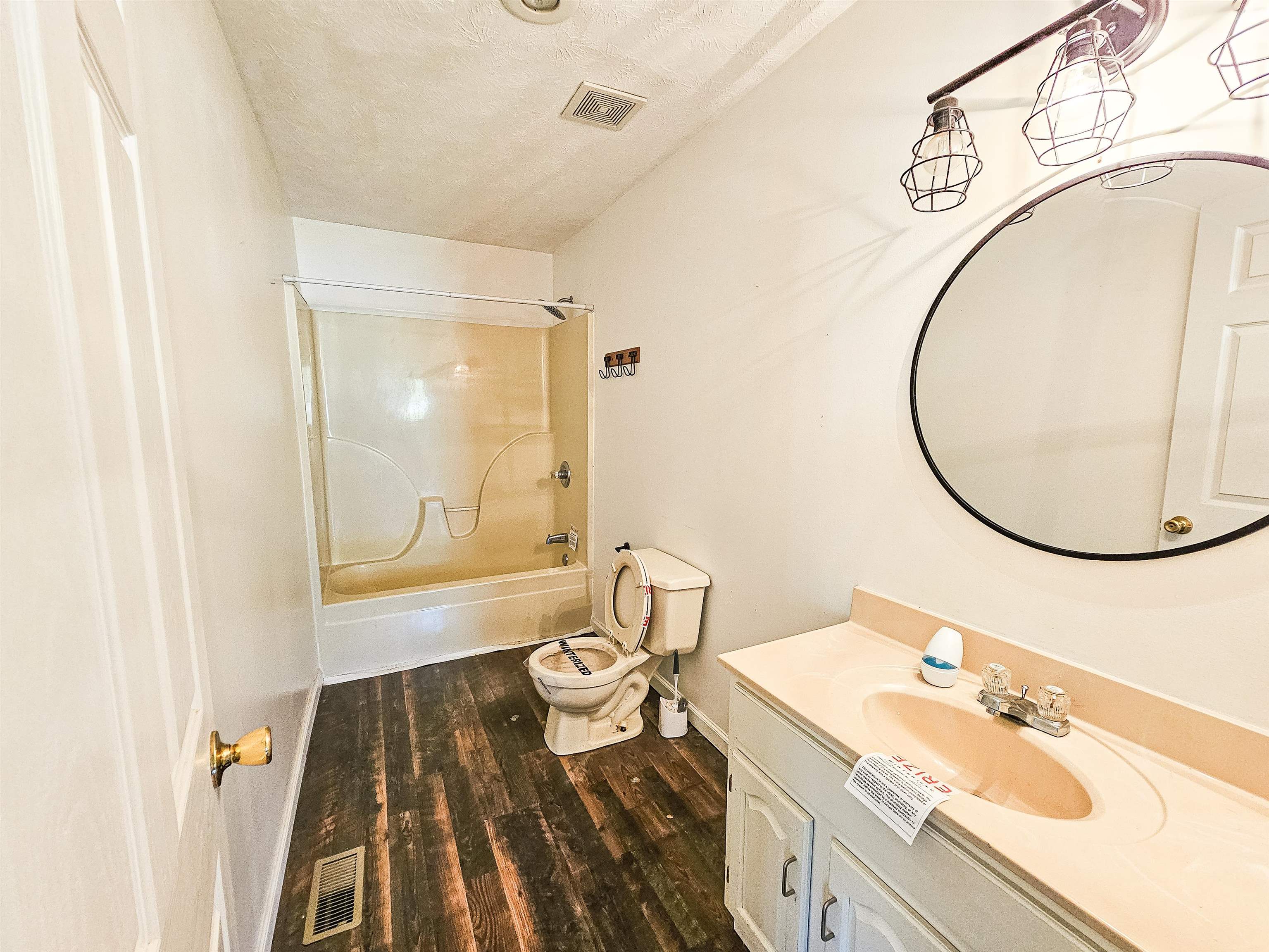 221 Matilda Lane, Hartford, Kentucky 42347, 4 Bedrooms Bedrooms, ,2 BathroomsBathrooms,Single Family Residence,For Sale,Matilda Lane,93556