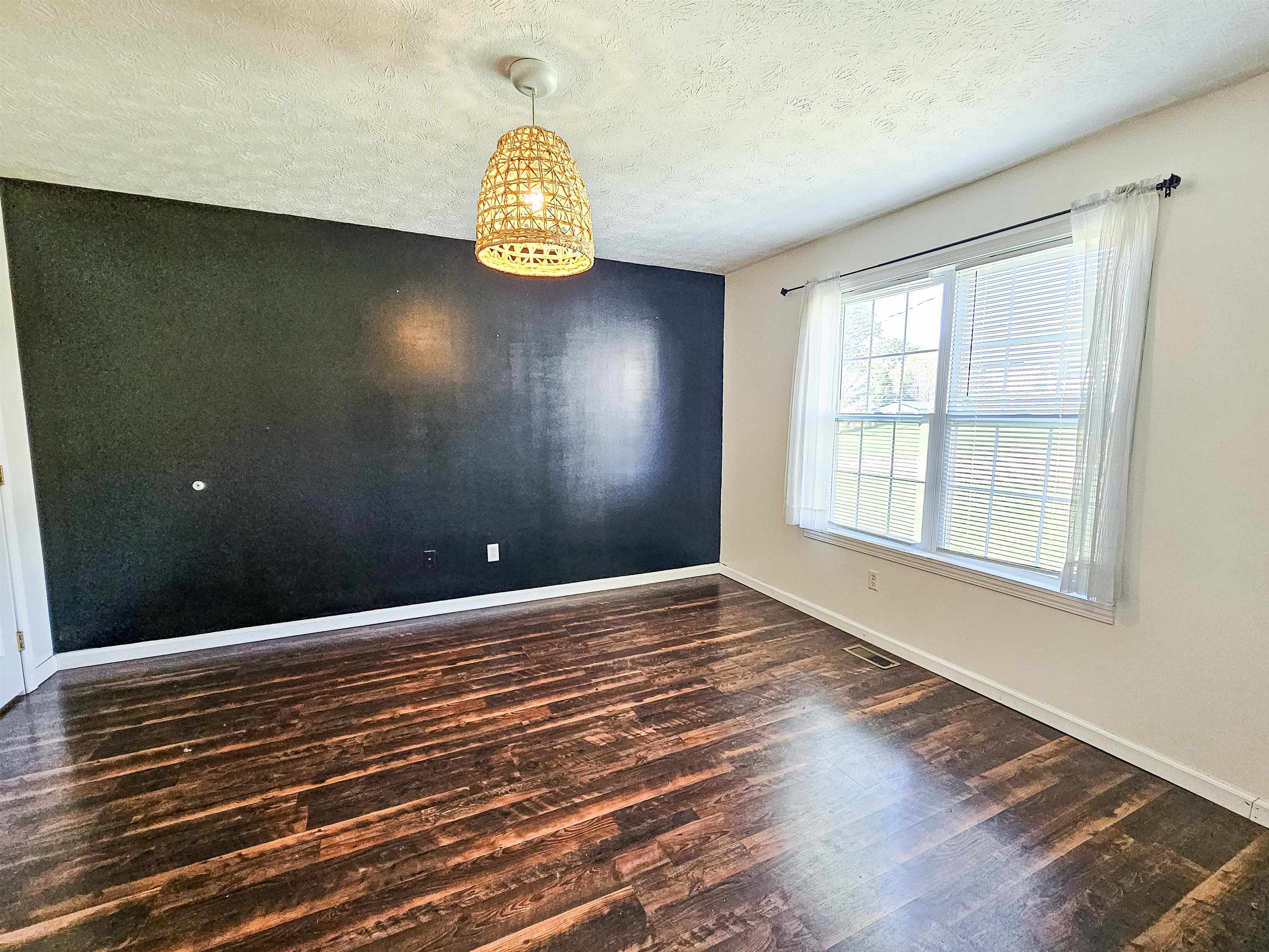 221 Matilda Lane, Hartford, Kentucky 42347, 4 Bedrooms Bedrooms, ,2 BathroomsBathrooms,Single Family Residence,For Sale,Matilda Lane,93556