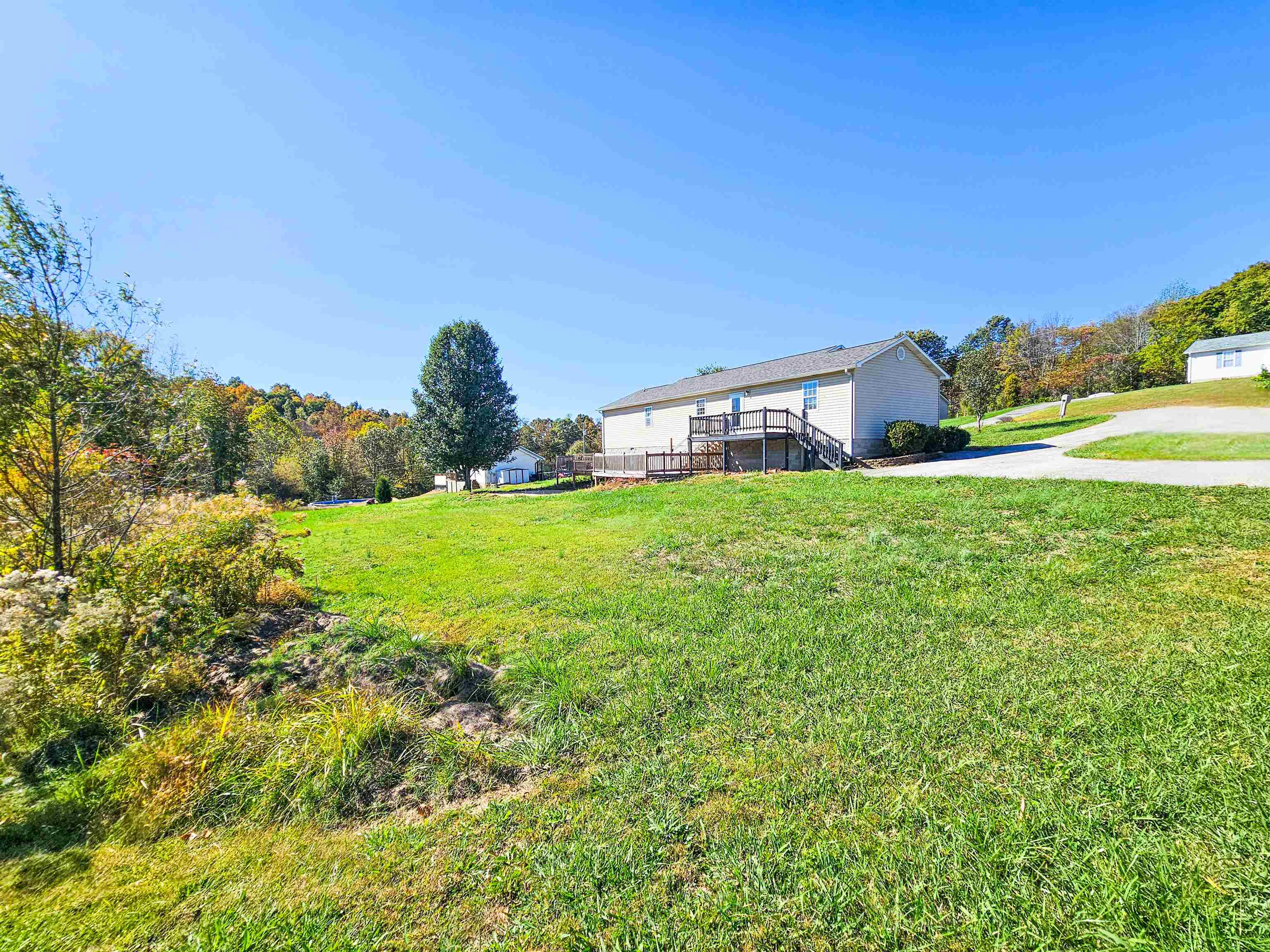 221 Matilda Lane, Hartford, Kentucky 42347, 4 Bedrooms Bedrooms, ,2 BathroomsBathrooms,Single Family Residence,For Sale,Matilda Lane,93556