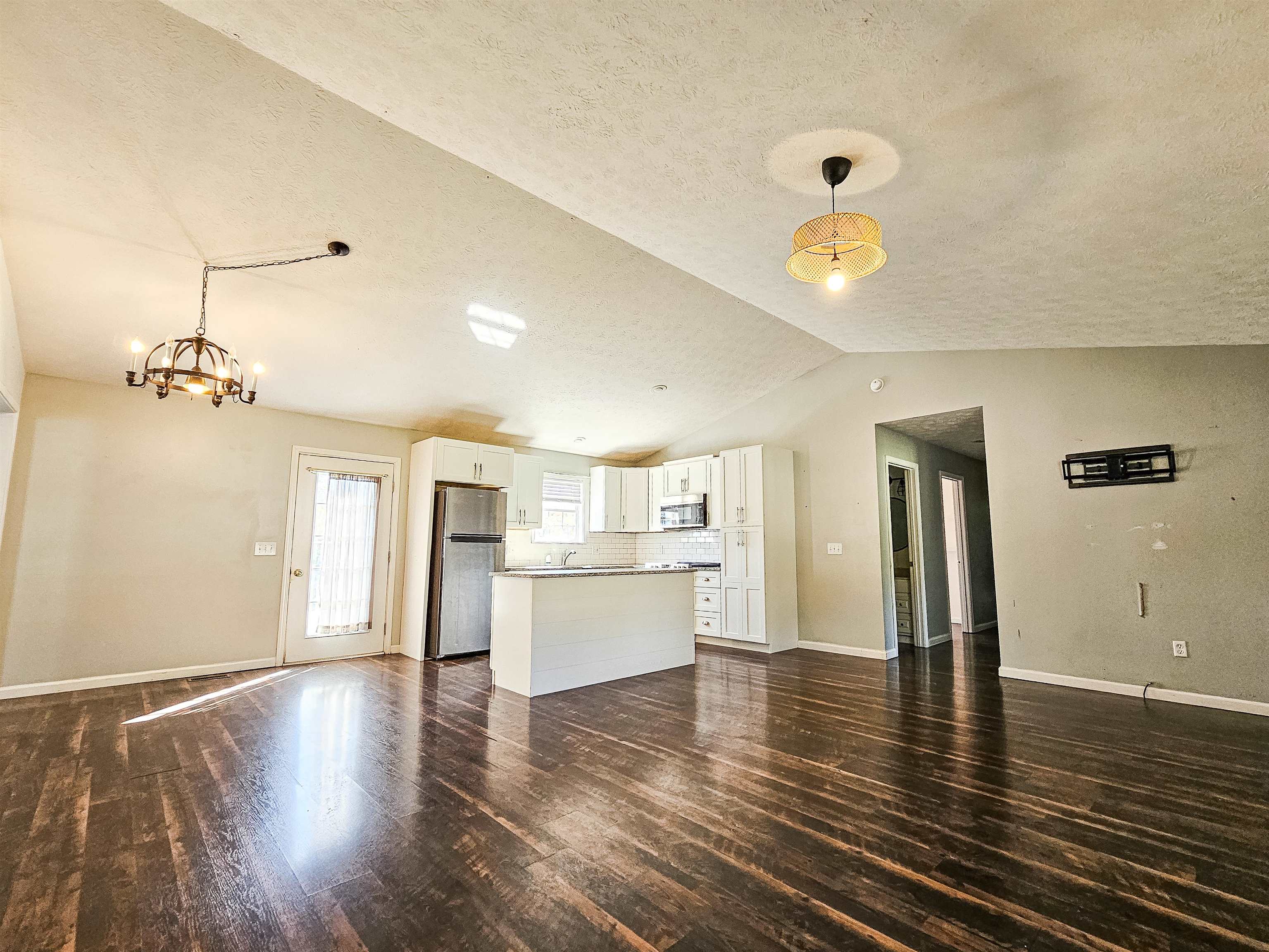 221 Matilda Lane, Hartford, Kentucky 42347, 4 Bedrooms Bedrooms, ,2 BathroomsBathrooms,Single Family Residence,For Sale,Matilda Lane,93556