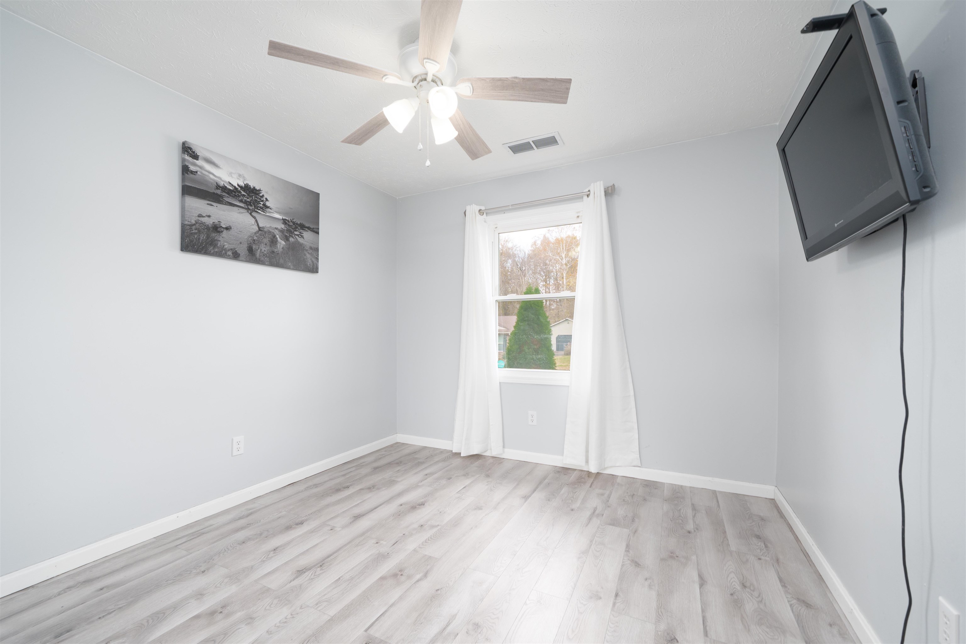 4713 Kings Mill Dr, Owensboro, Kentucky 42303, 3 Bedrooms Bedrooms, ,1 BathroomBathrooms,Single Family Residence,For Sale,Kings Mill Dr,93558