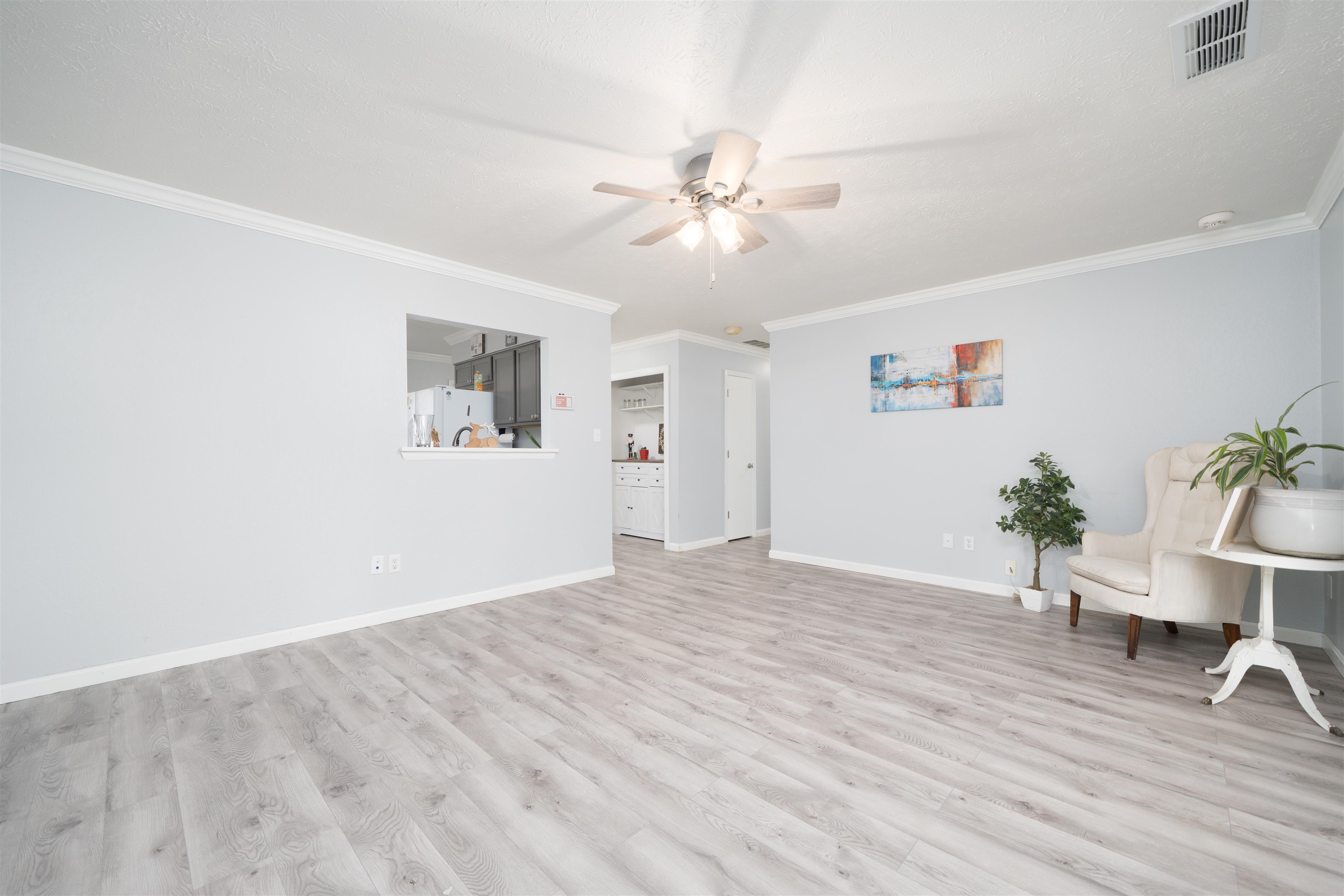 4713 Kings Mill Dr, Owensboro, Kentucky 42303, 3 Bedrooms Bedrooms, ,1 BathroomBathrooms,Single Family Residence,For Sale,Kings Mill Dr,93558