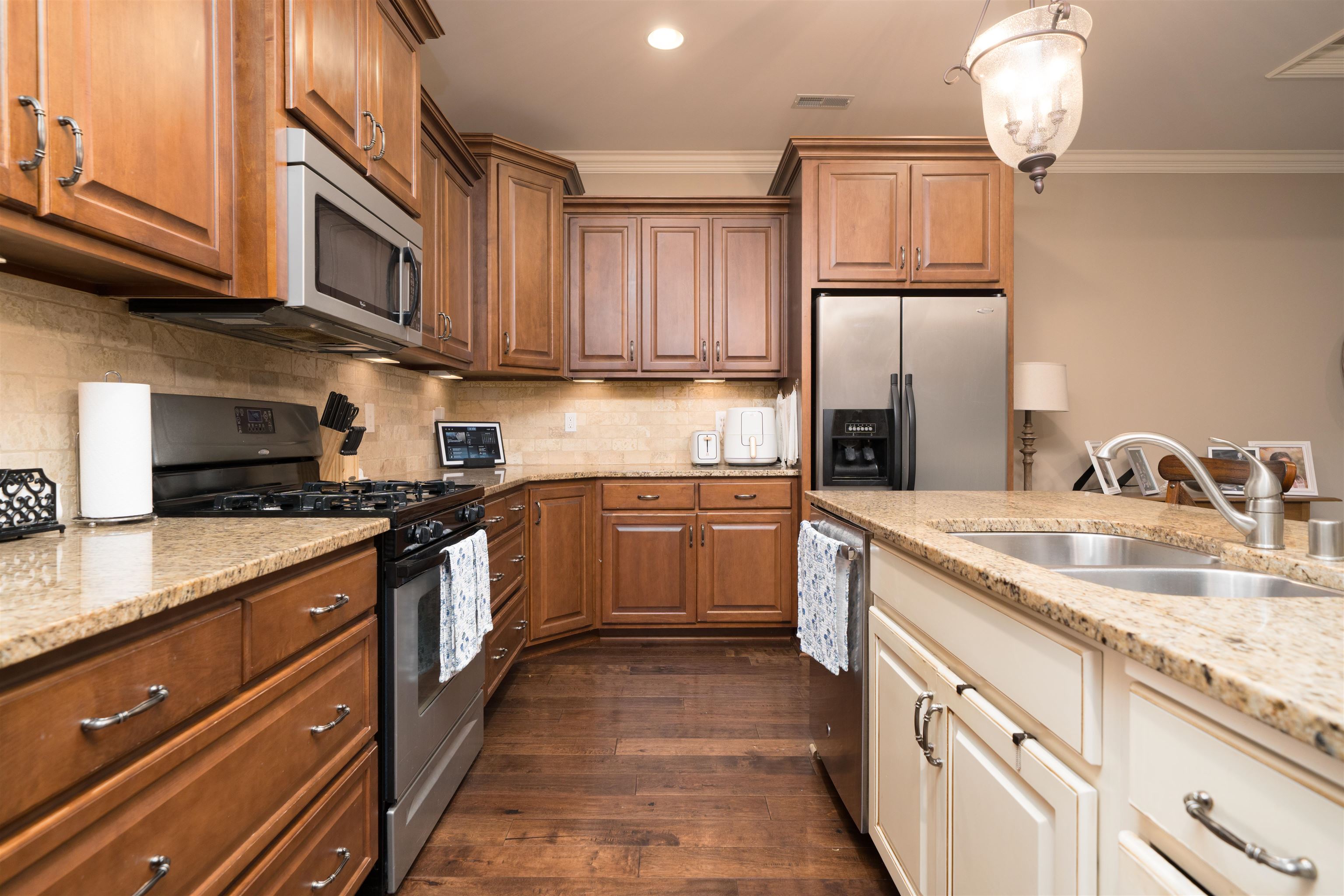 4555 Fountain View Trace, Owensboro, Kentucky 42303, 3 Bedrooms Bedrooms, ,2 BathroomsBathrooms,Single Family Residence,For Sale,Fountain View Trace,93559