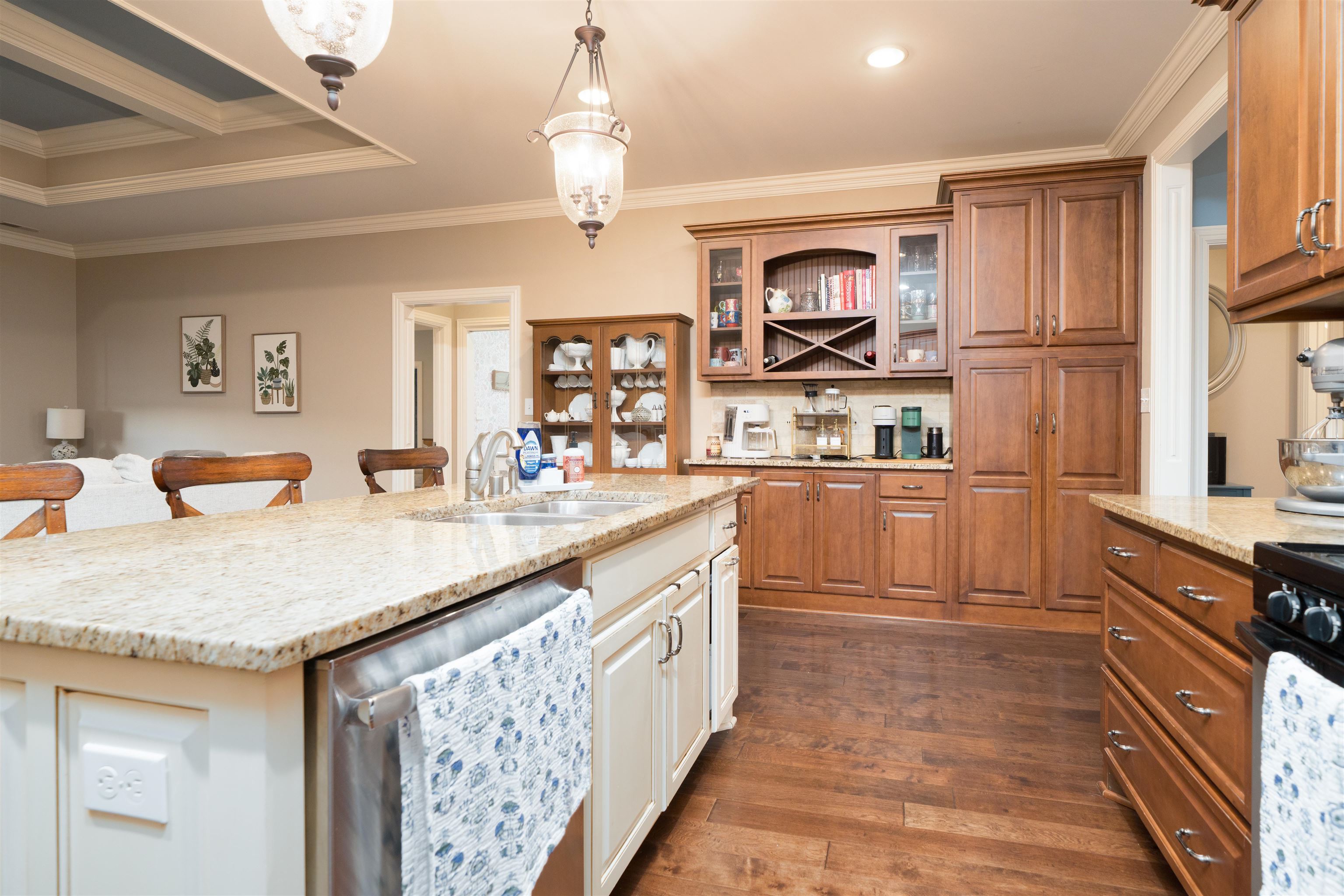 4555 Fountain View Trace, Owensboro, Kentucky 42303, 3 Bedrooms Bedrooms, ,2 BathroomsBathrooms,Single Family Residence,For Sale,Fountain View Trace,93559