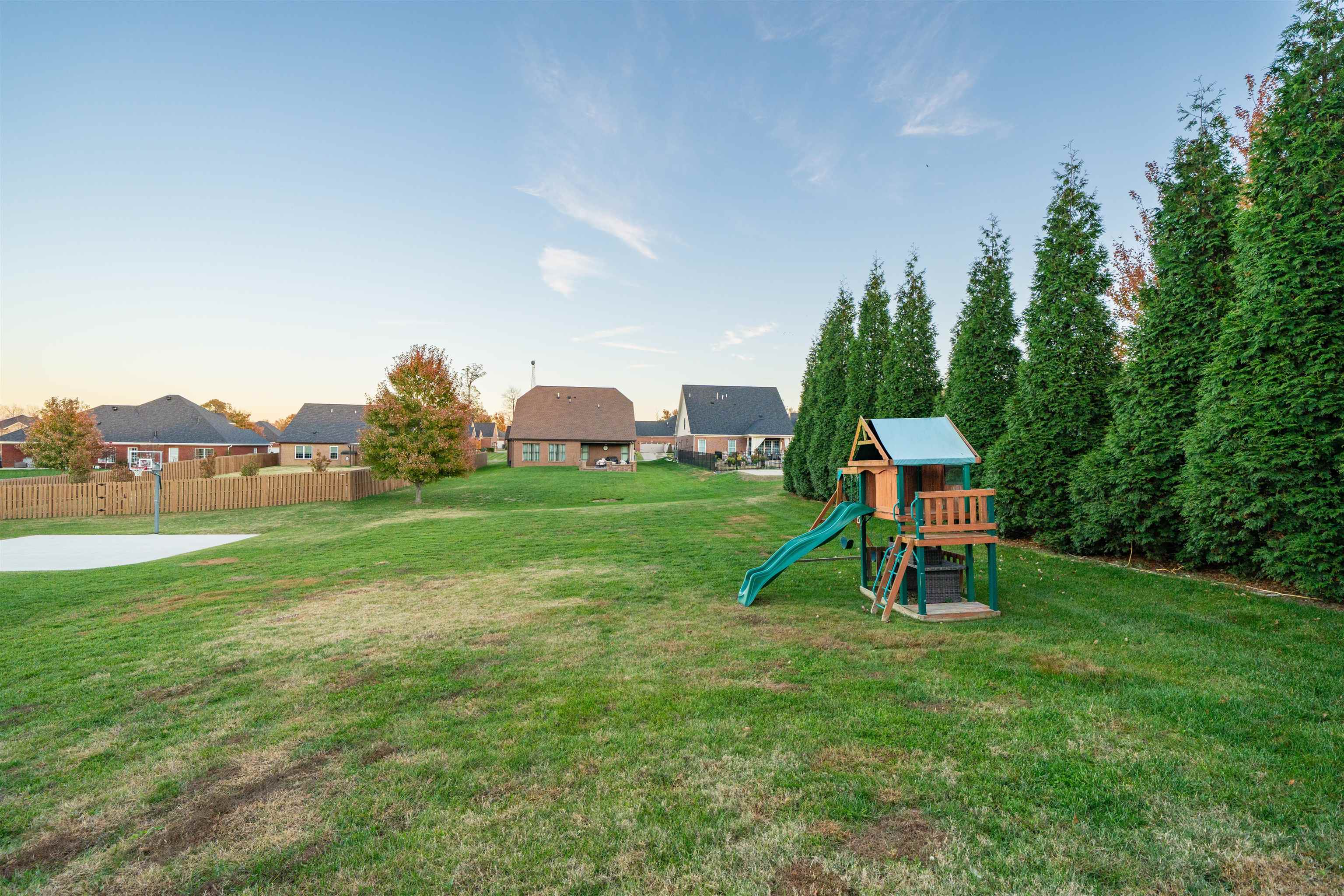 4555 Fountain View Trace, Owensboro, Kentucky 42303, 3 Bedrooms Bedrooms, ,2 BathroomsBathrooms,Single Family Residence,For Sale,Fountain View Trace,93559