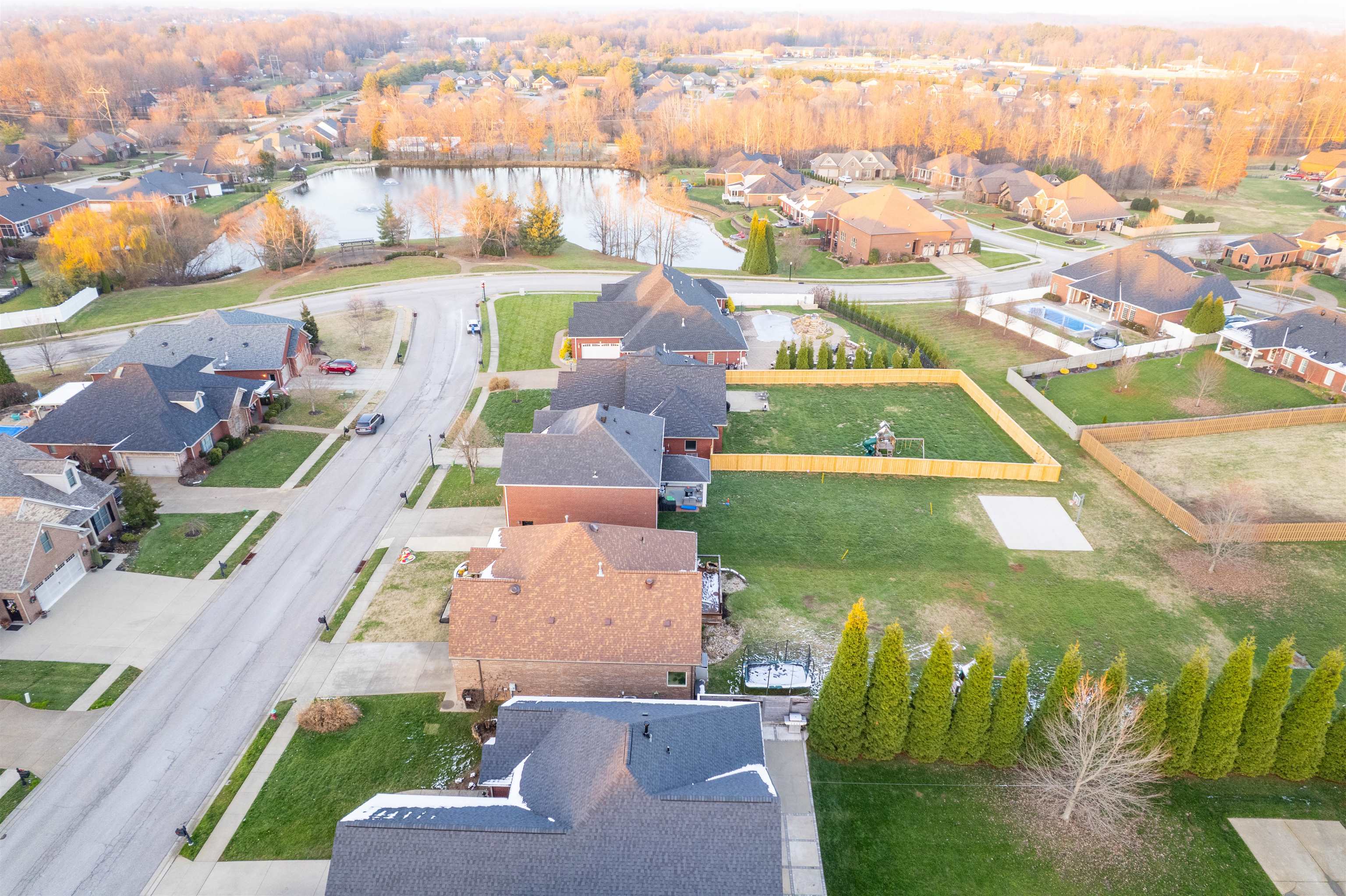 4555 Fountain View Trace, Owensboro, Kentucky 42303, 3 Bedrooms Bedrooms, ,2 BathroomsBathrooms,Single Family Residence,For Sale,Fountain View Trace,93559