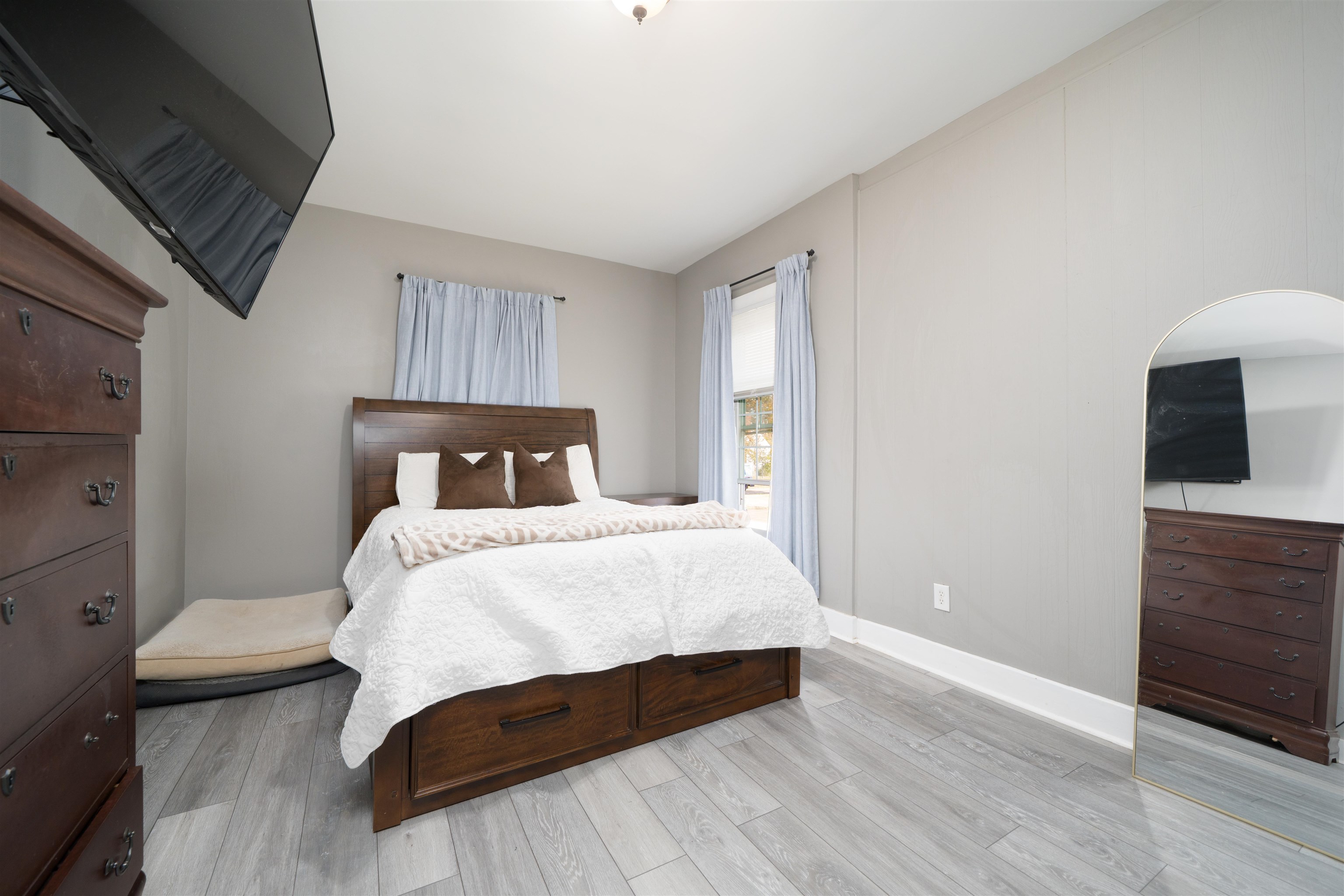 206 E 22nd Street, Owensboro, Kentucky 42303, 2 Bedrooms Bedrooms, ,1 BathroomBathrooms,Single Family Residence,For Sale,E 22nd Street,93560