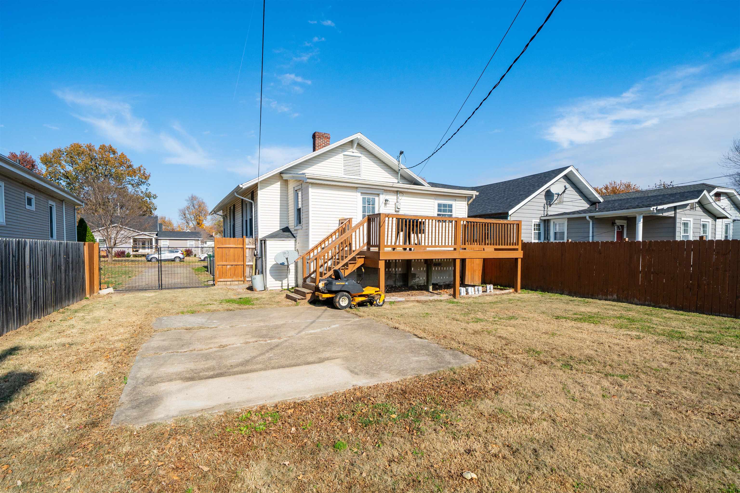 206 E 22nd Street, Owensboro, Kentucky 42303, 2 Bedrooms Bedrooms, ,1 BathroomBathrooms,Single Family Residence,For Sale,E 22nd Street,93560