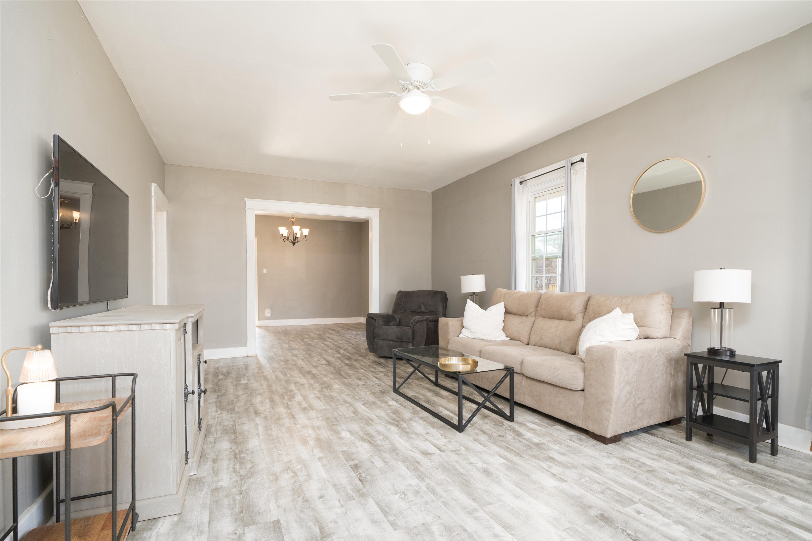 206 E 22nd Street, Owensboro, Kentucky 42303, 2 Bedrooms Bedrooms, ,1 BathroomBathrooms,Single Family Residence,For Sale,E 22nd Street,93560