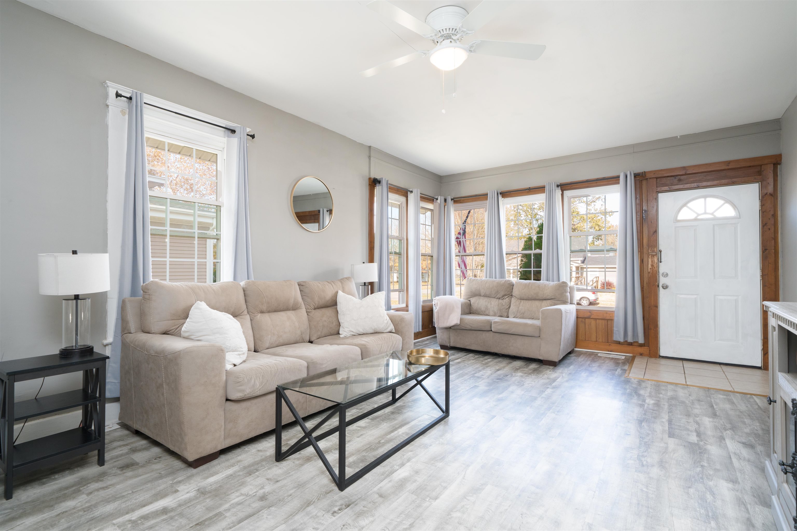 206 E 22nd Street, Owensboro, Kentucky 42303, 2 Bedrooms Bedrooms, ,1 BathroomBathrooms,Single Family Residence,For Sale,E 22nd Street,93560