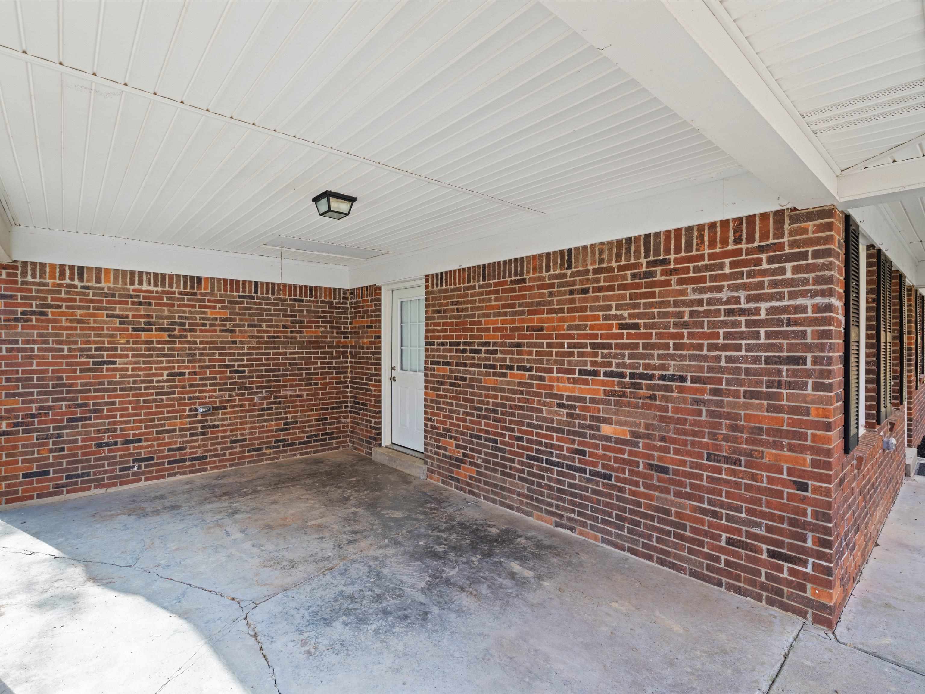 226 Reynolds Dr, Beechmont, Kentucky 42323, 3 Bedrooms Bedrooms, ,1 BathroomBathrooms,Single Family Residence,For Sale,Reynolds Dr,93563