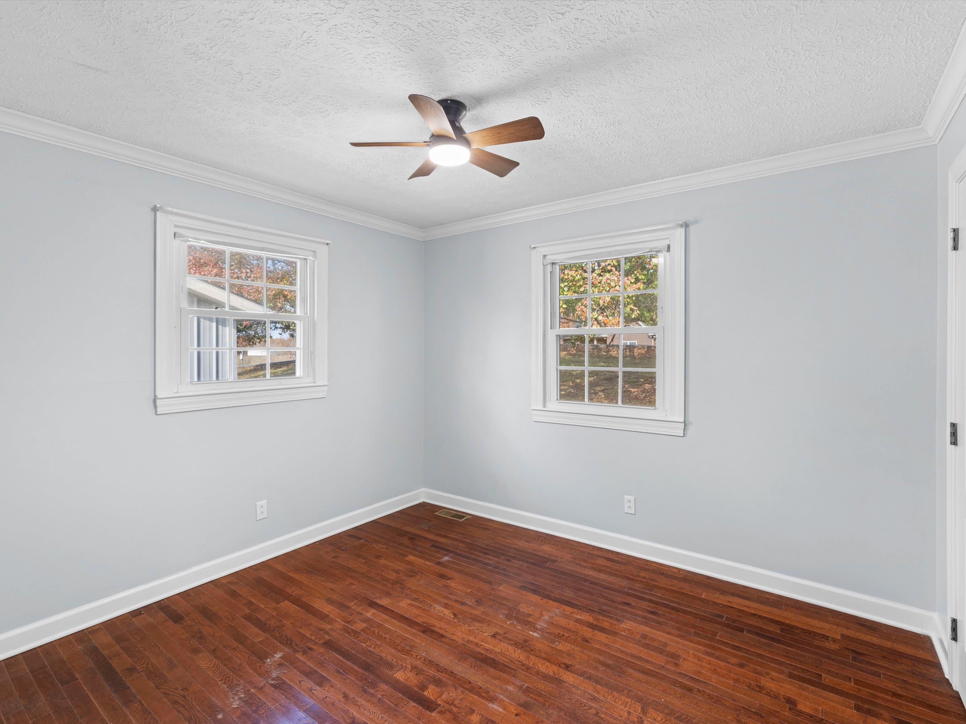 226 Reynolds Dr, Beechmont, Kentucky 42323, 3 Bedrooms Bedrooms, ,1 BathroomBathrooms,Single Family Residence,For Sale,Reynolds Dr,93563