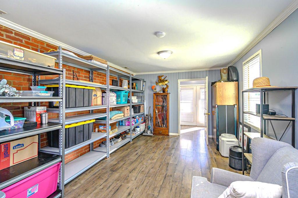 1930 Wyandotte Ave, Owensboro, Kentucky 42301, 3 Bedrooms Bedrooms, ,1 BathroomBathrooms,Single Family Residence,For Sale,Wyandotte Ave,93566