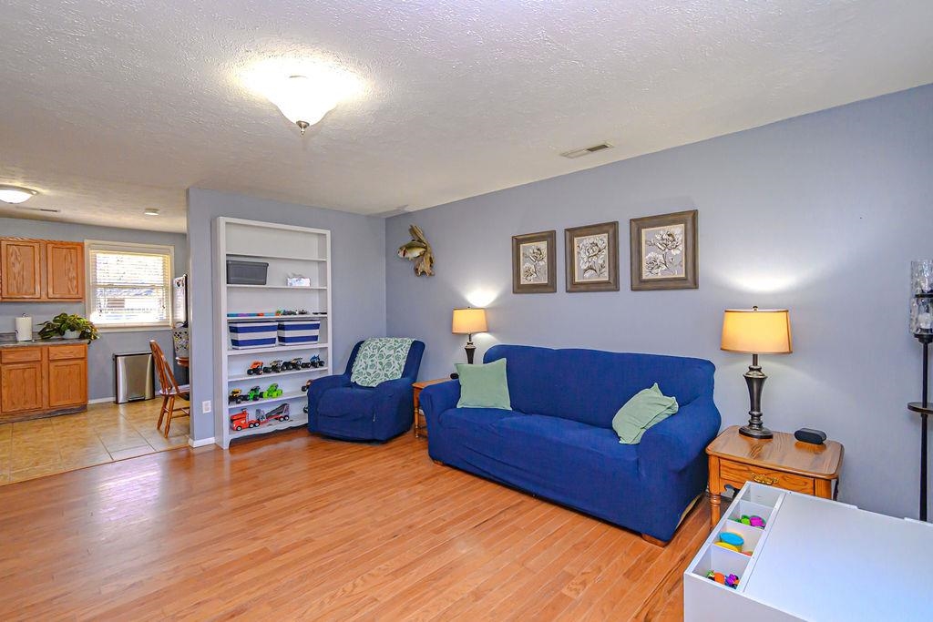 1930 Wyandotte Ave, Owensboro, Kentucky 42301, 3 Bedrooms Bedrooms, ,1 BathroomBathrooms,Single Family Residence,For Sale,Wyandotte Ave,93566