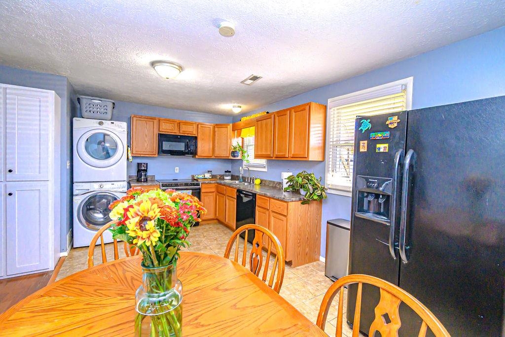 1930 Wyandotte Ave, Owensboro, Kentucky 42301, 3 Bedrooms Bedrooms, ,1 BathroomBathrooms,Single Family Residence,For Sale,Wyandotte Ave,93566