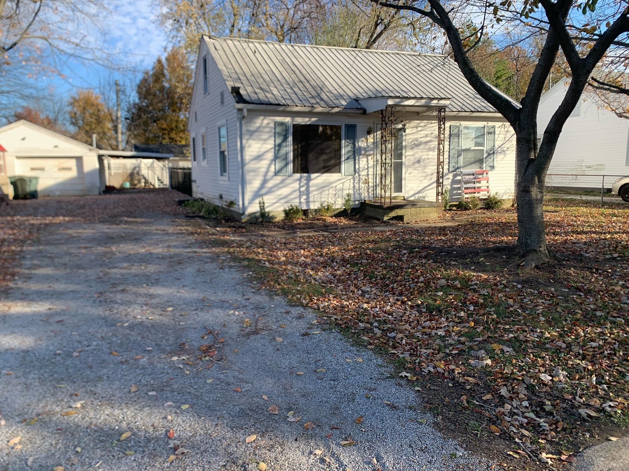 3217 Adams St, Owensboro, Kentucky 42303, 2 Bedrooms Bedrooms, ,2 BathroomsBathrooms,Single Family Residence,For Sale,Adams St,93569