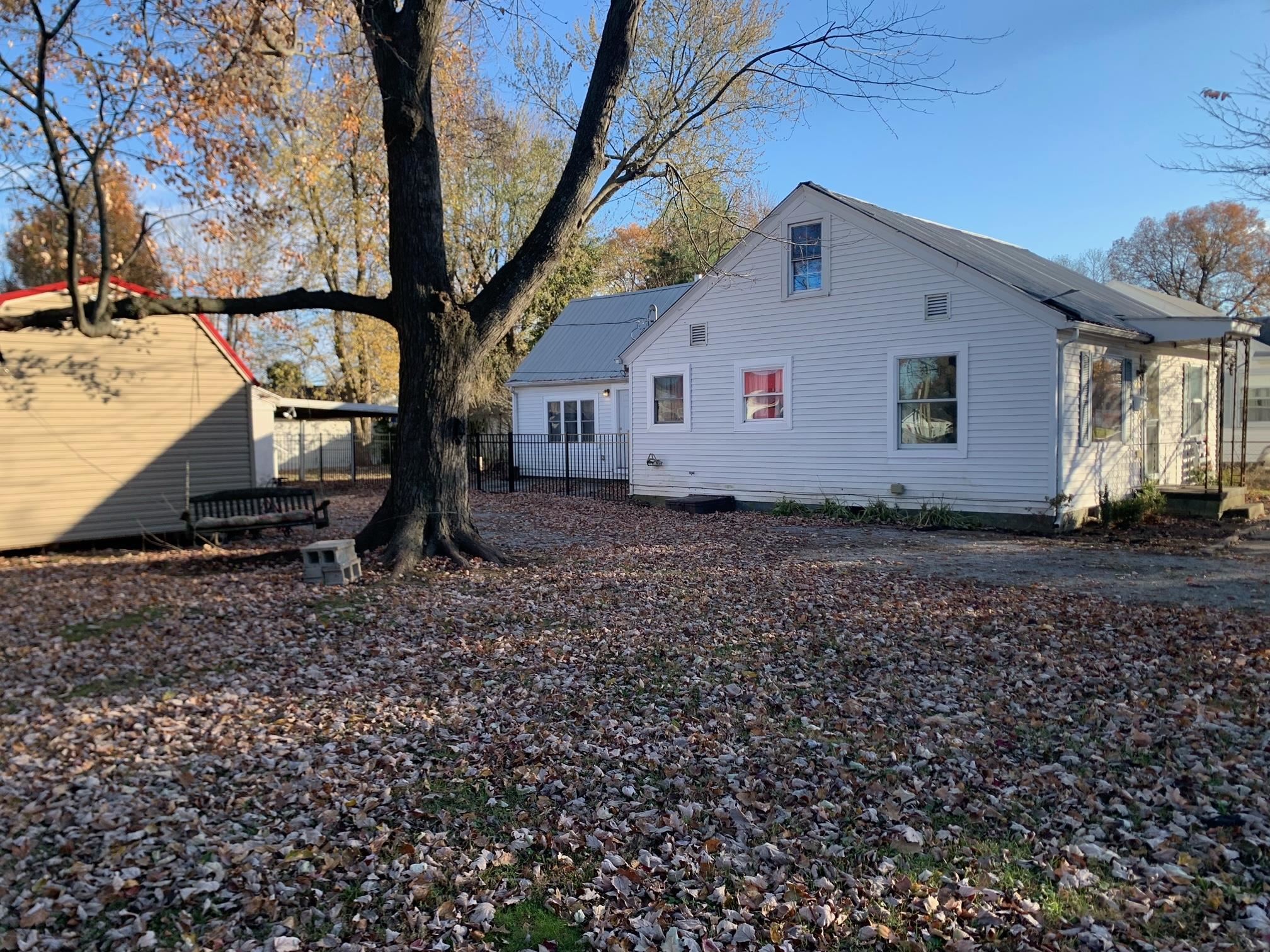 3217 Adams St, Owensboro, Kentucky 42303, 2 Bedrooms Bedrooms, ,2 BathroomsBathrooms,Single Family Residence,For Sale,Adams St,93569