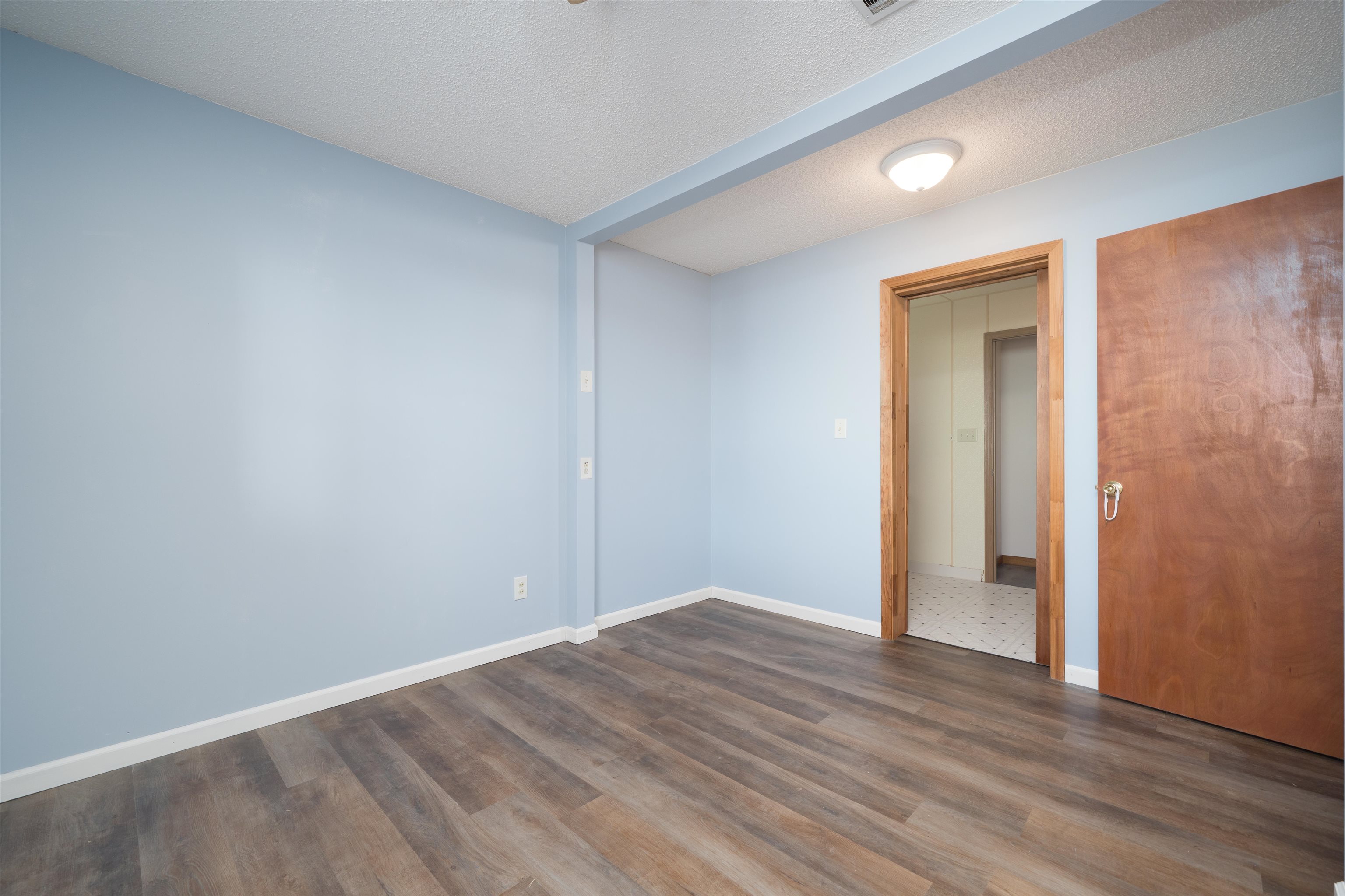 201 East Harmons Ferry Rd, Utica, Kentucky 42376, 2 Bedrooms Bedrooms, ,1 BathroomBathrooms,Single Family Residence,For Sale,East Harmons Ferry Rd,93573