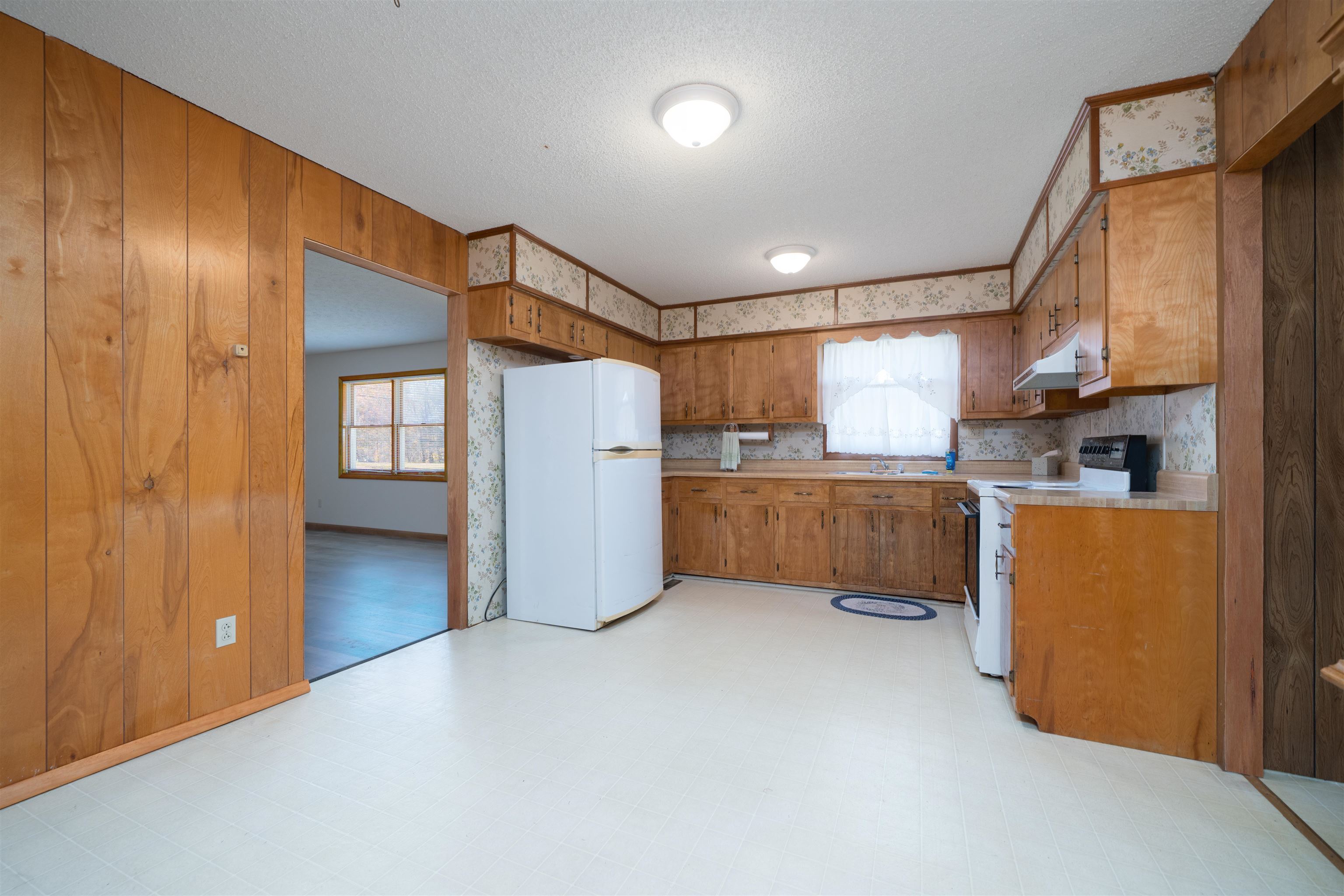 201 East Harmons Ferry Rd, Utica, Kentucky 42376, 2 Bedrooms Bedrooms, ,1 BathroomBathrooms,Single Family Residence,For Sale,East Harmons Ferry Rd,93573