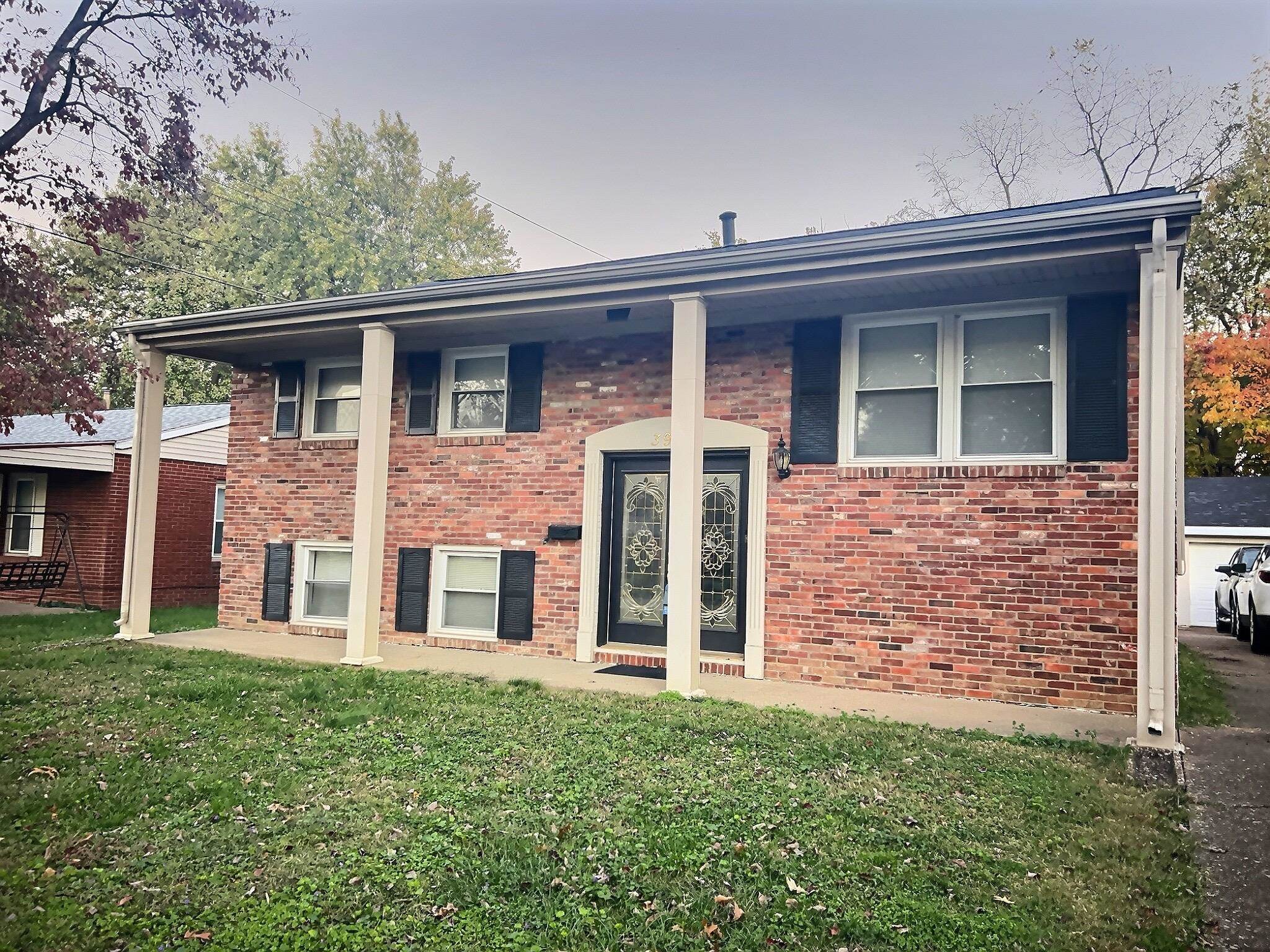 3915 Steele Drive, Owensboro, Kentucky 42303, 5 Bedrooms Bedrooms, ,2 BathroomsBathrooms,Single Family Residence,For Sale,Steele Drive,93574