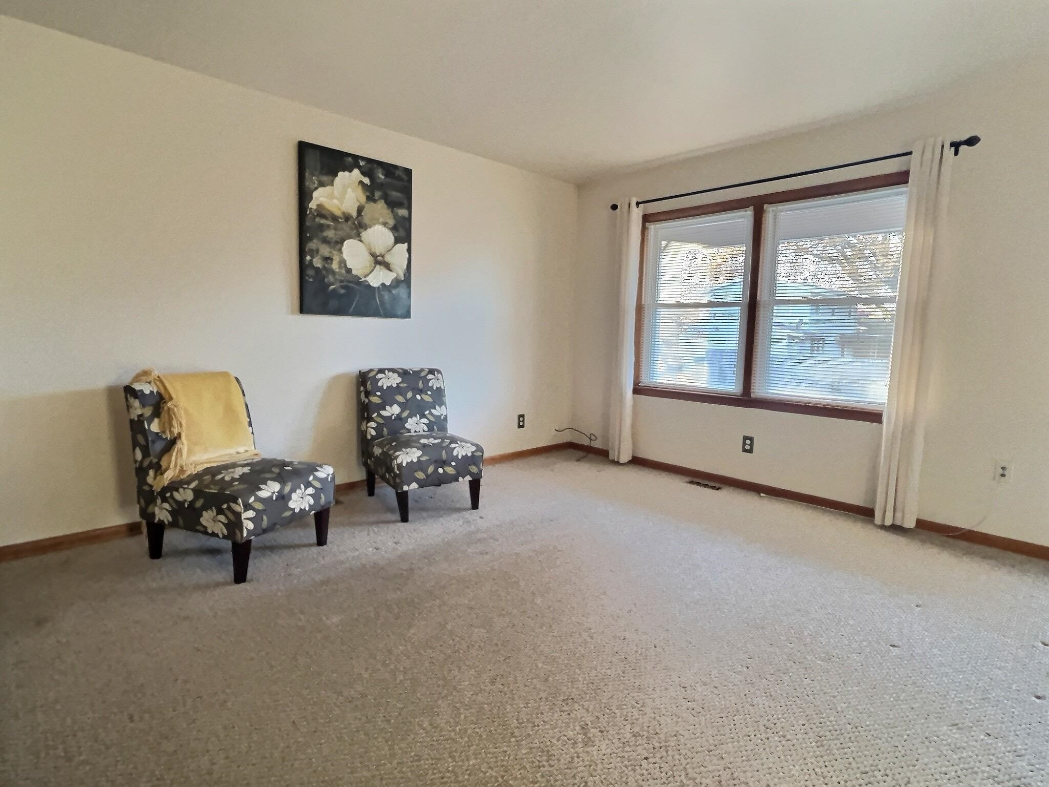 3915 Steele Drive, Owensboro, Kentucky 42303, 5 Bedrooms Bedrooms, ,2 BathroomsBathrooms,Single Family Residence,For Sale,Steele Drive,93574