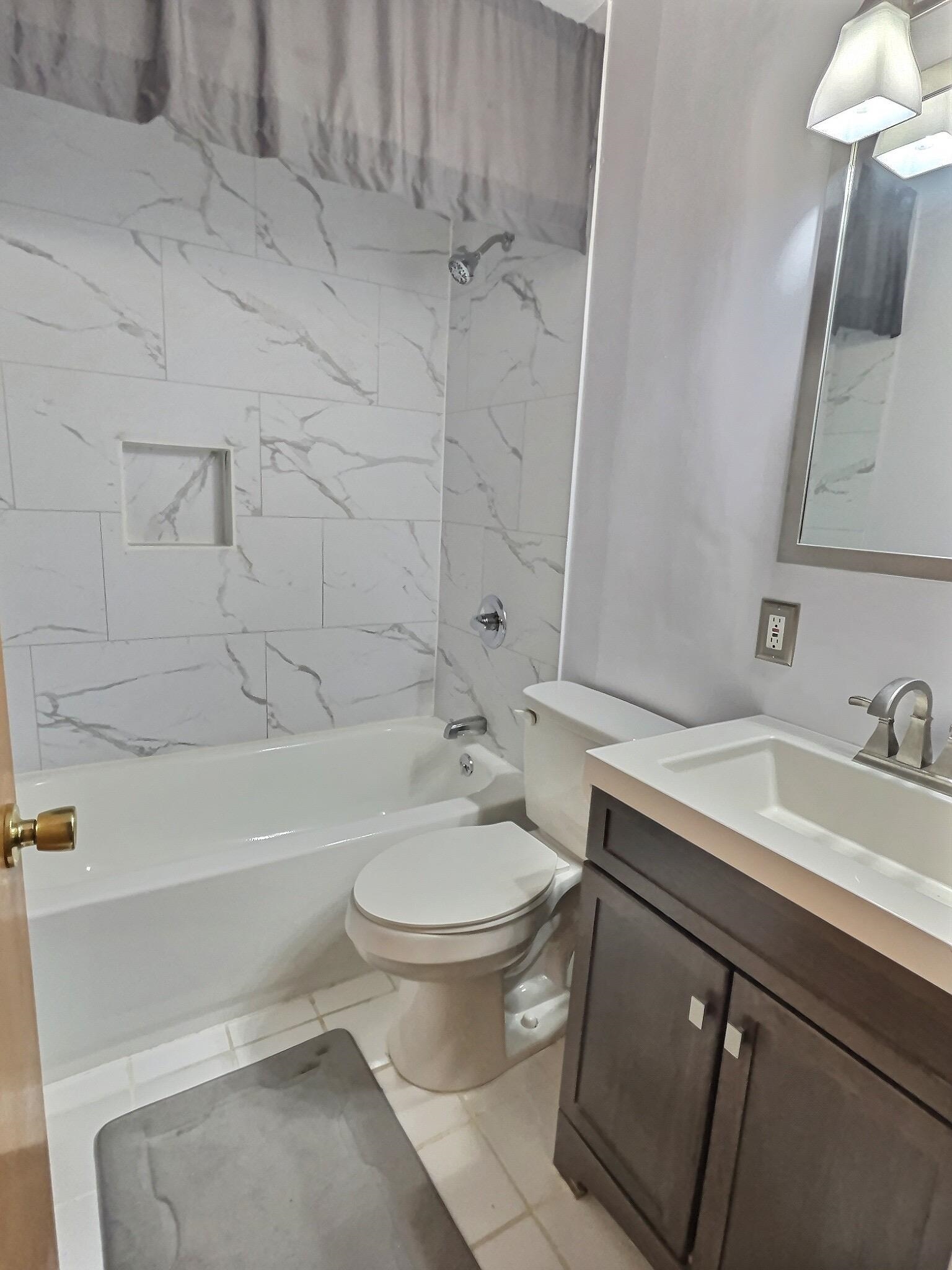 3915 Steele Drive, Owensboro, Kentucky 42303, 5 Bedrooms Bedrooms, ,2 BathroomsBathrooms,Single Family Residence,For Sale,Steele Drive,93574