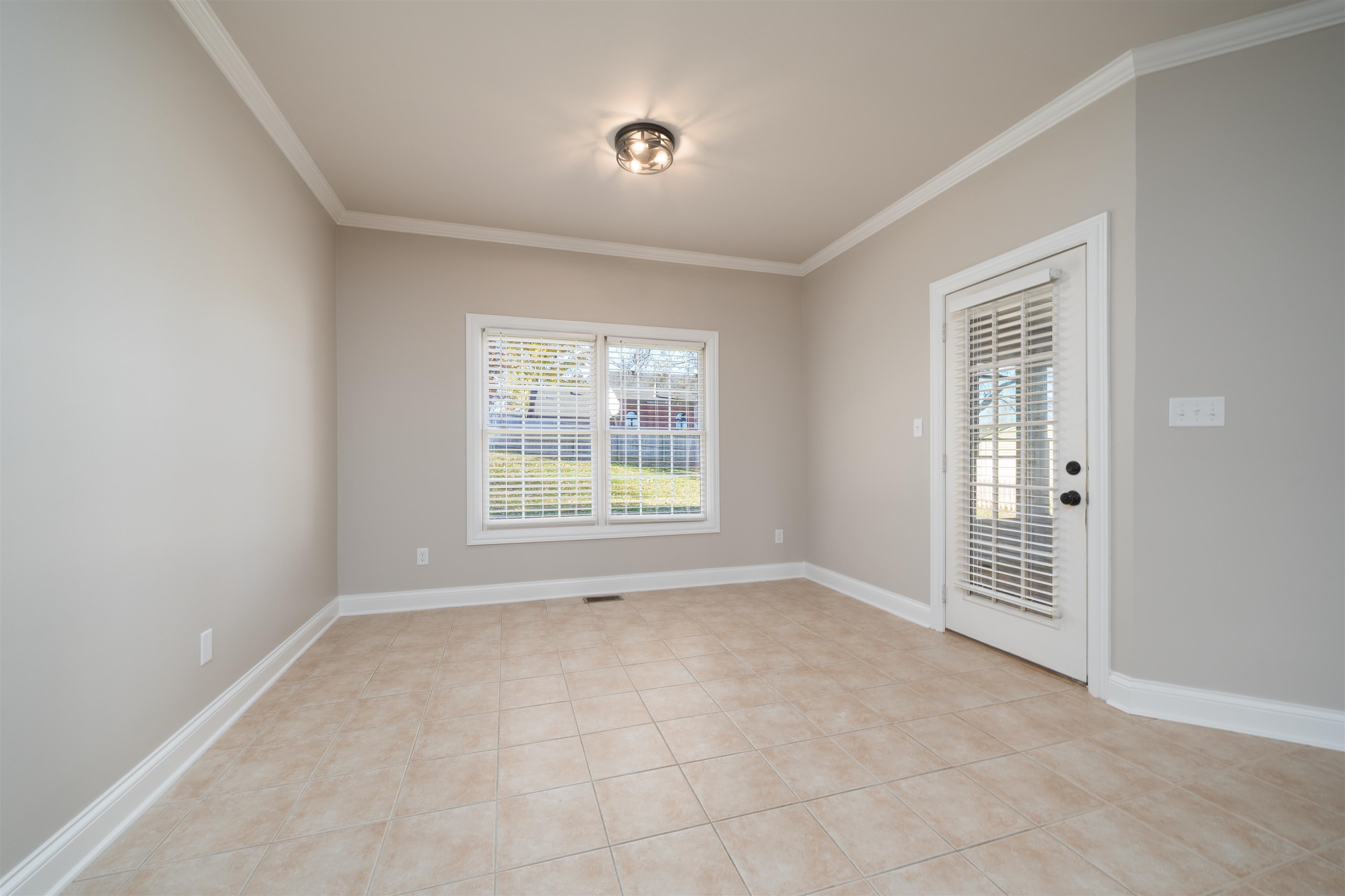 4302 Saddlebrooke Trail, Owensboro, Kentucky 42303, 3 Bedrooms Bedrooms, ,2 BathroomsBathrooms,Single Family Residence,For Sale,Saddlebrooke Trail,93575