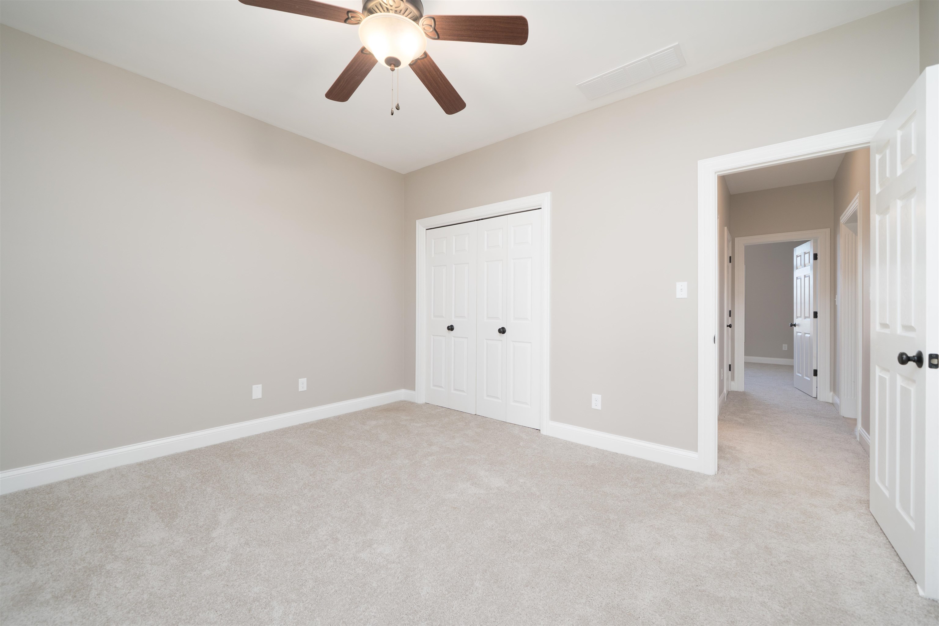 4302 Saddlebrooke Trail, Owensboro, Kentucky 42303, 3 Bedrooms Bedrooms, ,2 BathroomsBathrooms,Single Family Residence,For Sale,Saddlebrooke Trail,93575