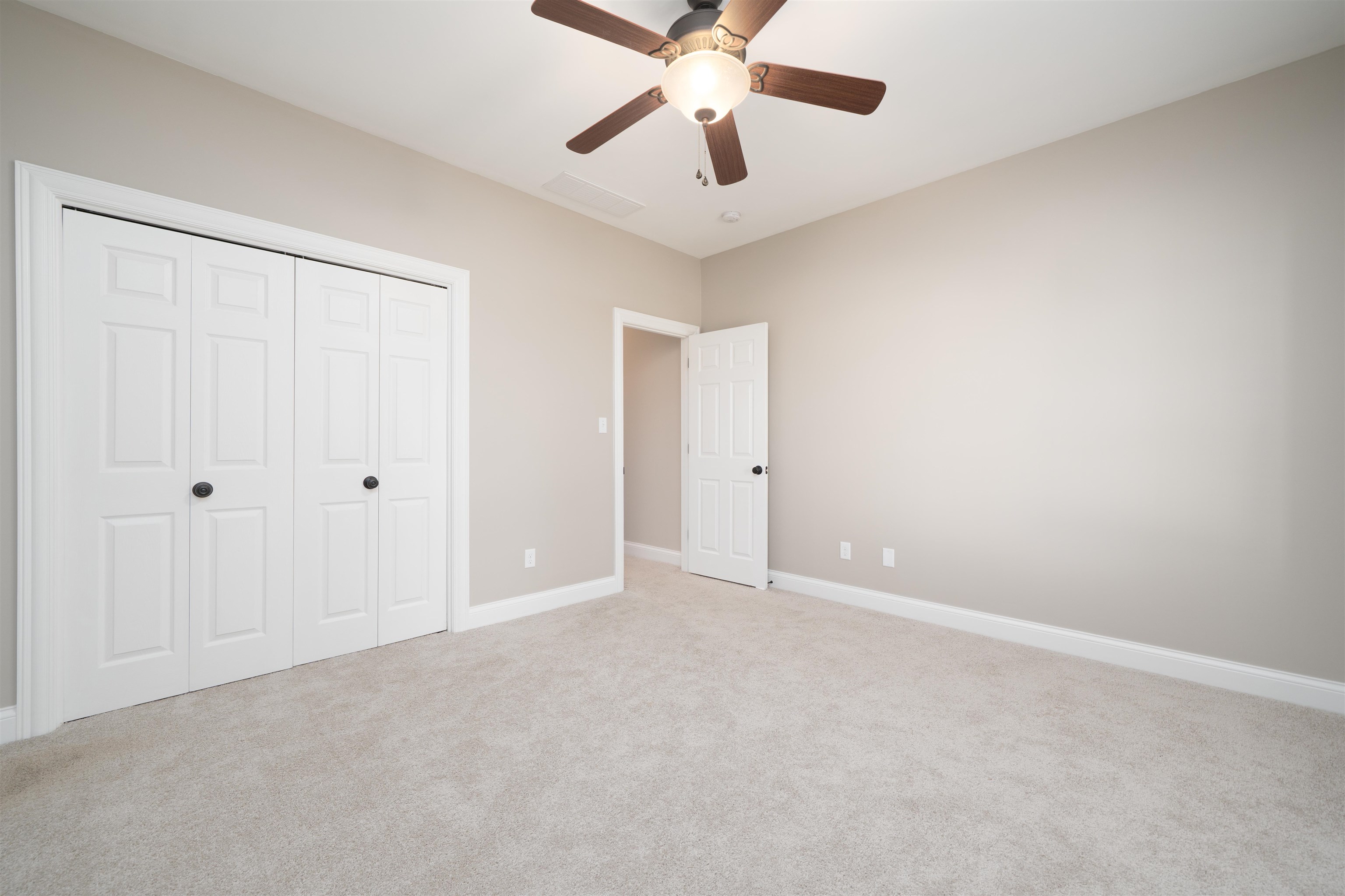 4302 Saddlebrooke Trail, Owensboro, Kentucky 42303, 3 Bedrooms Bedrooms, ,2 BathroomsBathrooms,Single Family Residence,For Sale,Saddlebrooke Trail,93575