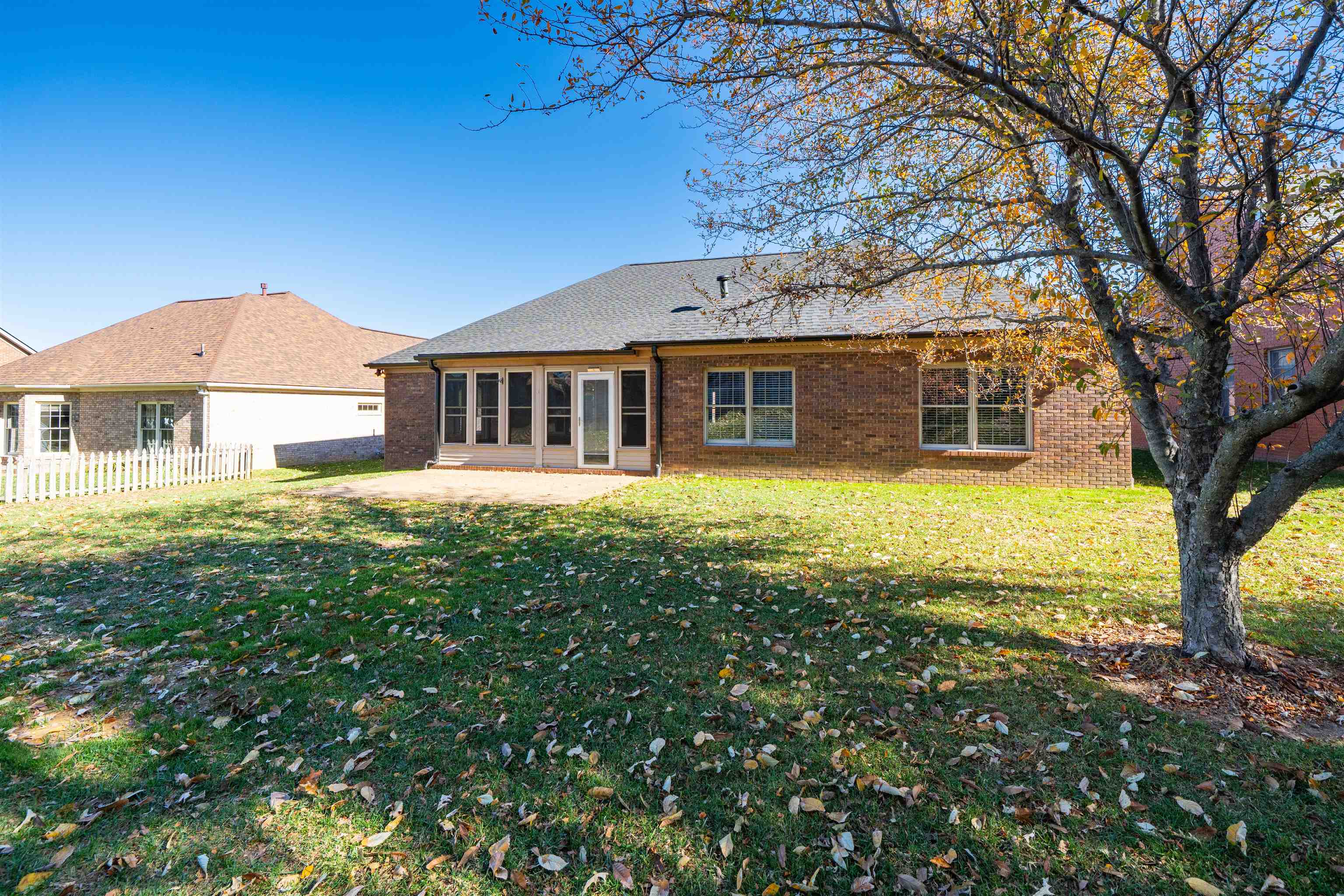 4302 Saddlebrooke Trail, Owensboro, Kentucky 42303, 3 Bedrooms Bedrooms, ,2 BathroomsBathrooms,Single Family Residence,For Sale,Saddlebrooke Trail,93575