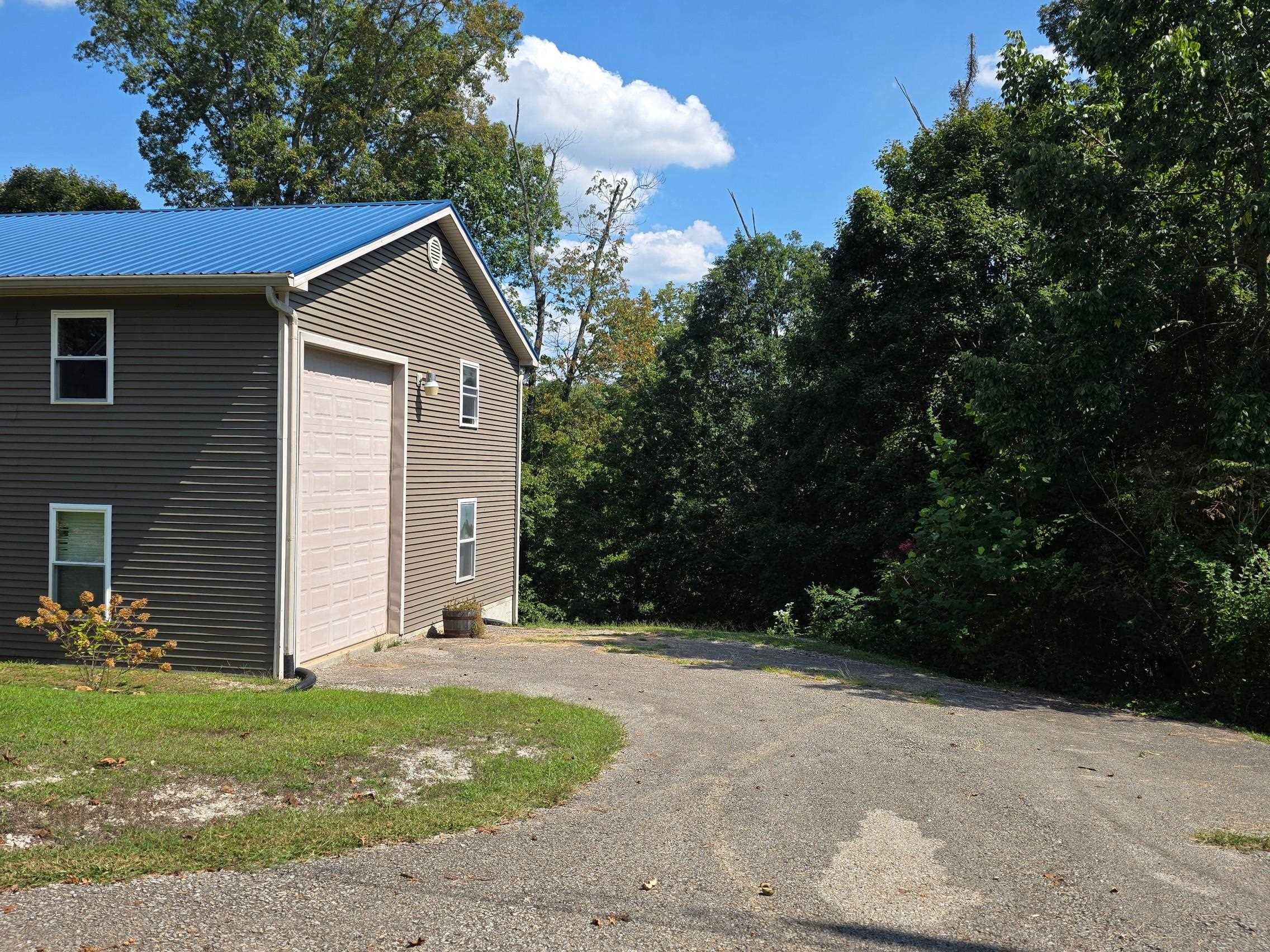 193 Meadowview Lane, Hardinsburg, Kentucky 40143, 3 Bedrooms Bedrooms, ,3 BathroomsBathrooms,Single Family Residence,For Sale,Meadowview Lane,93579